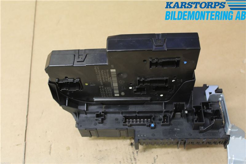 Mercedes-Benz MB C-KLASS (W204) 07-15 Sikringsboks - Elsentral