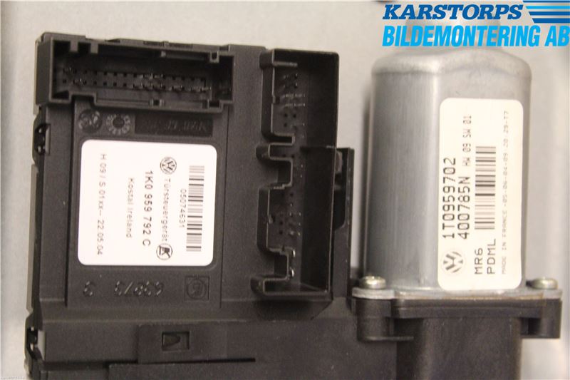 Volkswagen VW CADDY      04-10 Vindusheis El Komp
