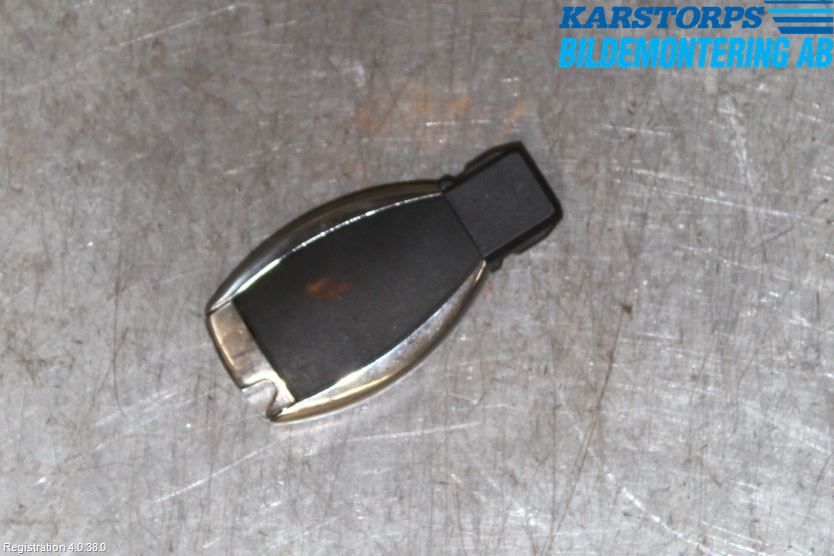 Mercedes-Benz MB C-KLASS (W205) 14-21 Nøkkel Fjernkontroll -Alarm
