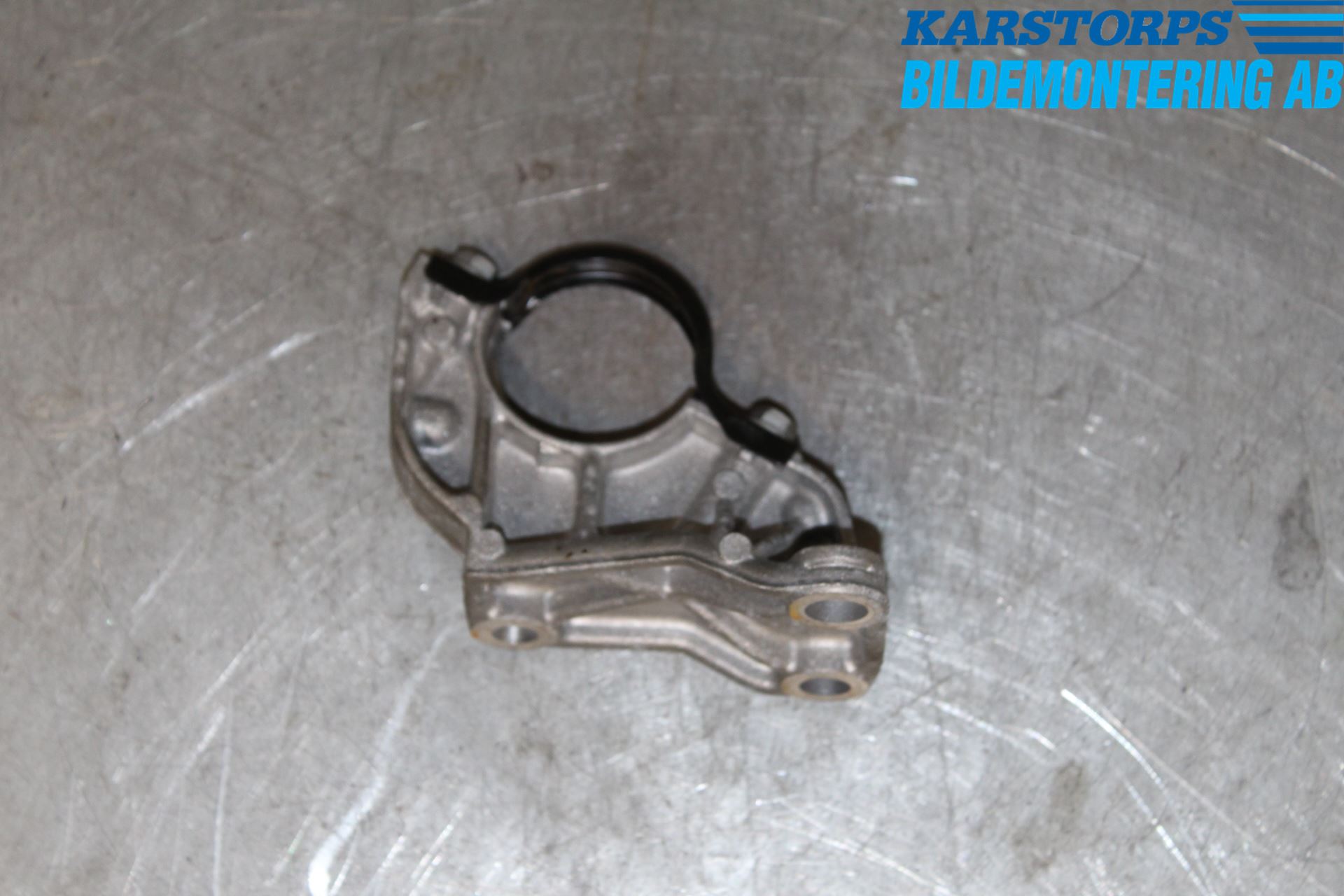 Renault CLIO IV 12-16 Mellomaksel Opphengslager