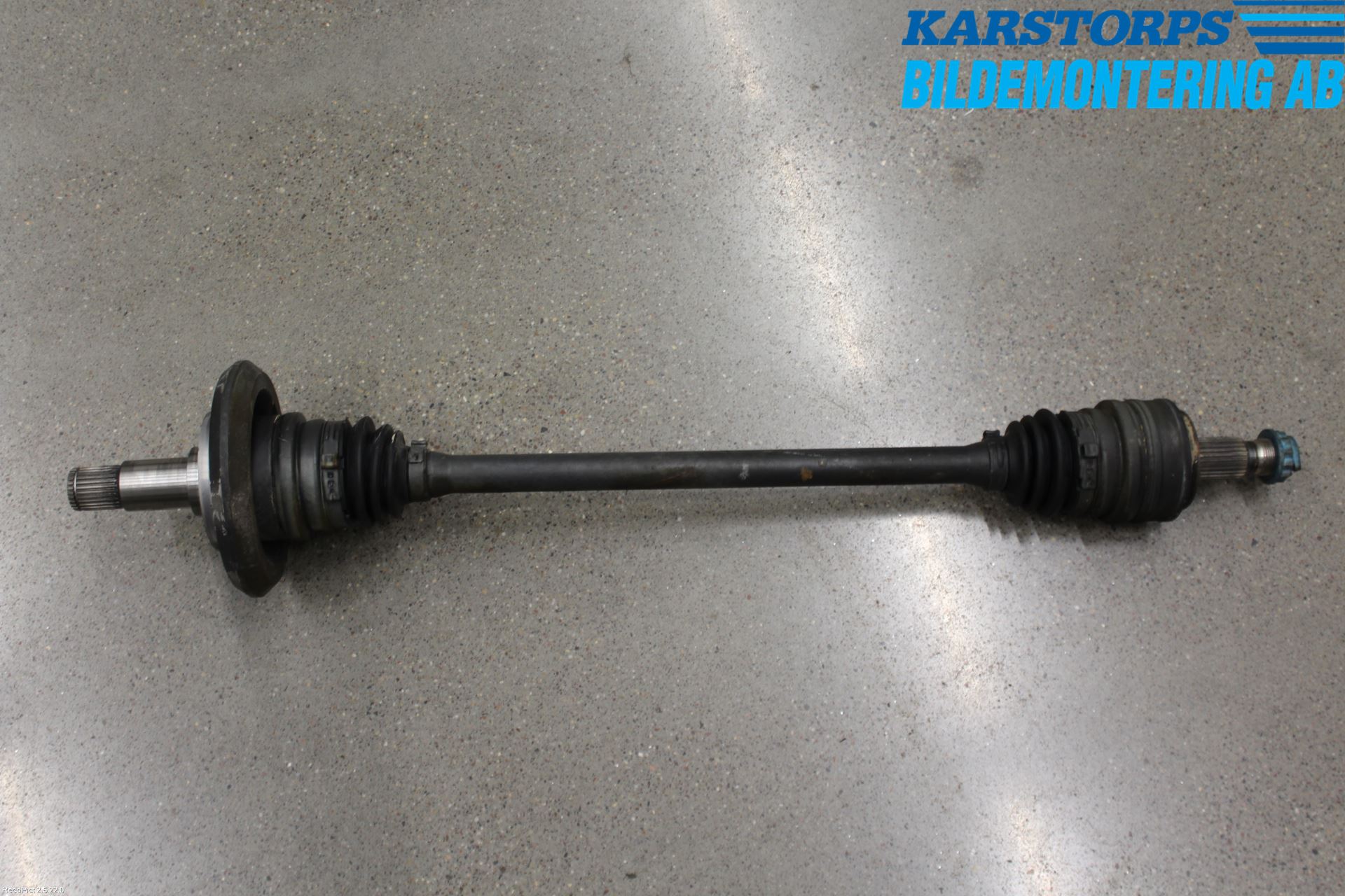 Mercedes-Benz MB C-KLASS (W205) 14-21 Drivaksel Bak Kompl Venstre