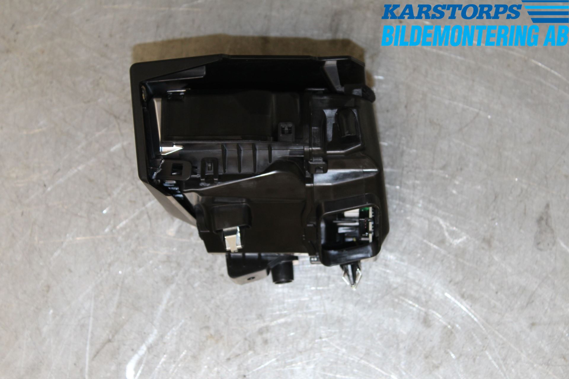 BMW 5 G30/G31/F90 17-23 Dashbord Kanal - Dyse