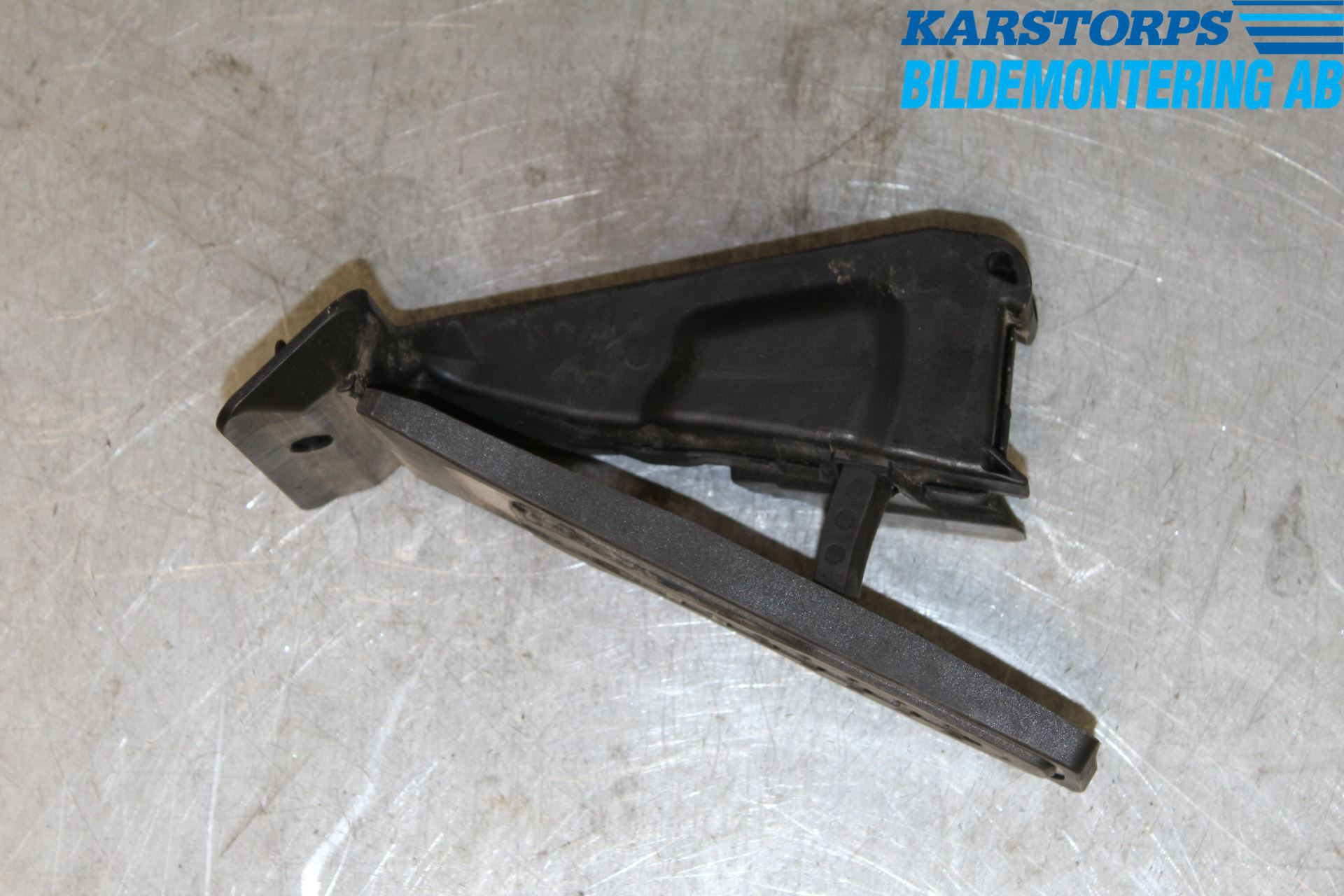 BMW 5 G30/G31/F90 17-23 Gasspedal