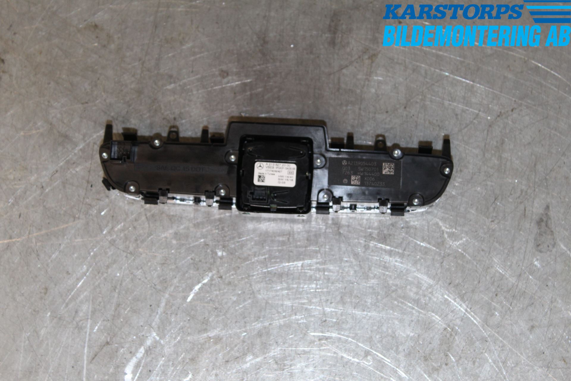 Mercedes-Benz MB E-KLASS (W213) 16-23 Bryter Multifunksjon