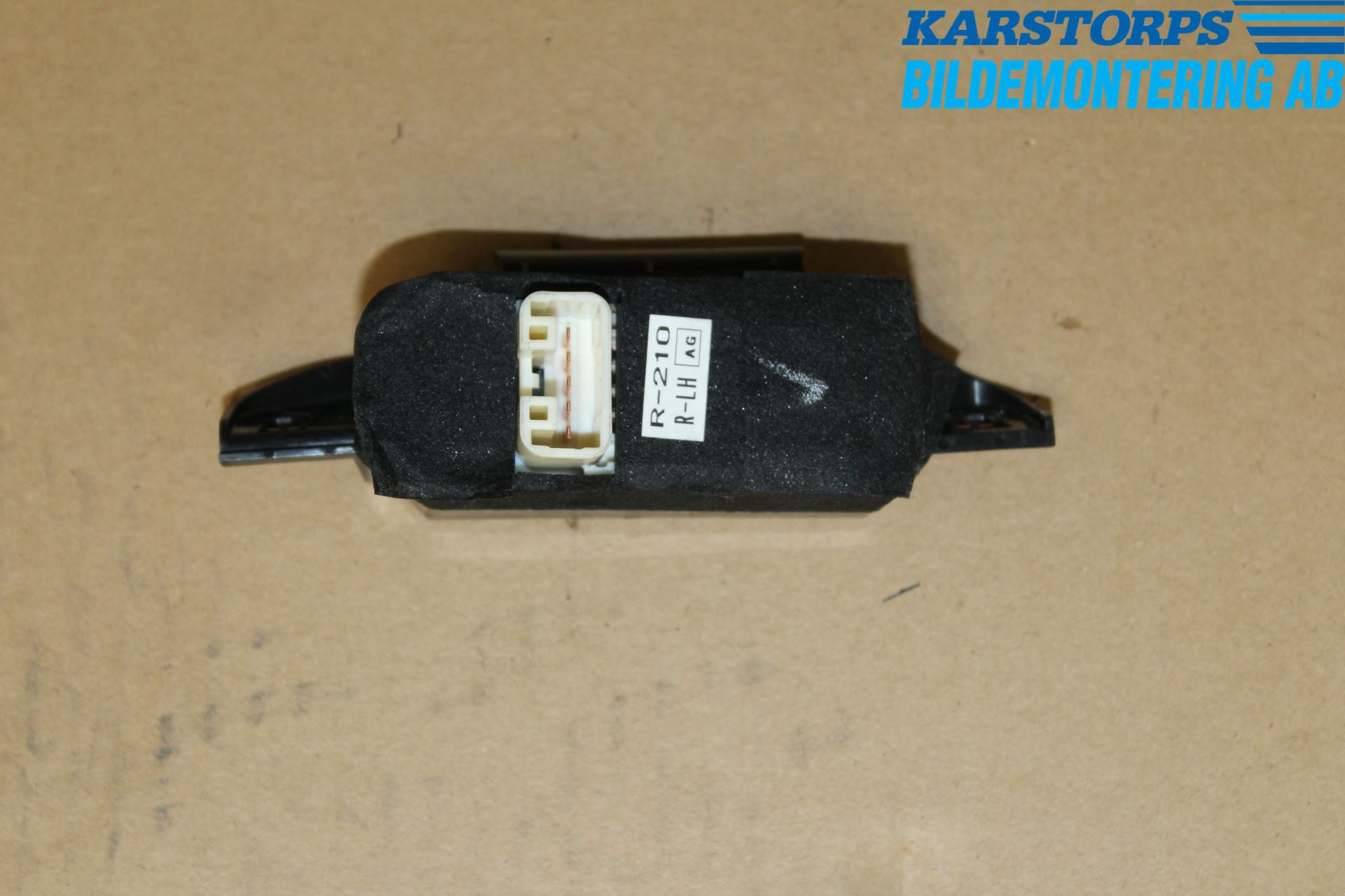 Subaru LEGACY    04-06 Bryter Vindusheis