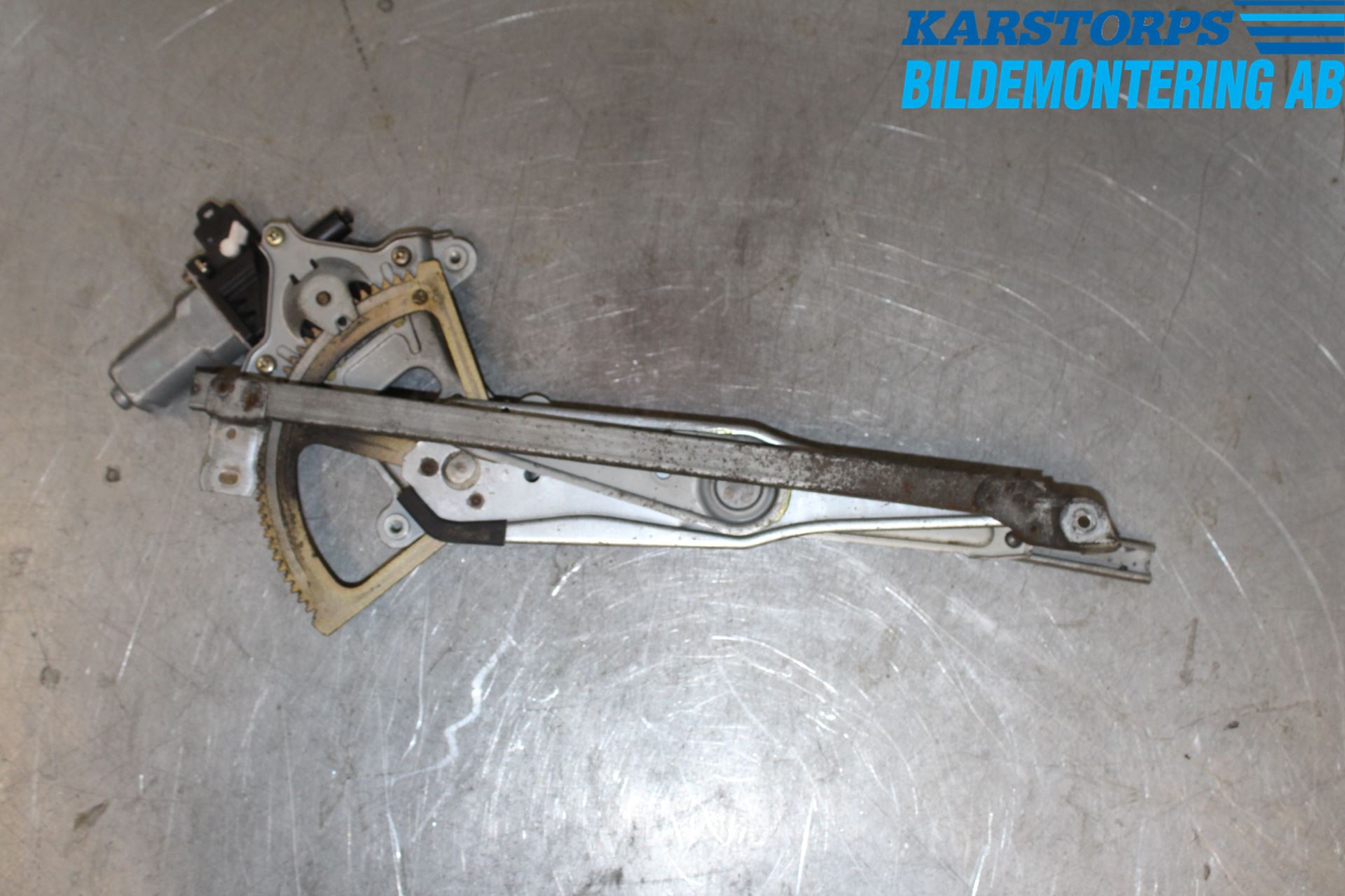 Subaru LEGACY    04-06 Vindusheis El Komp