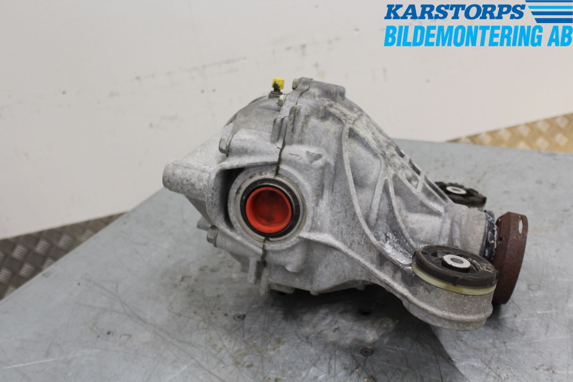 Jaguar XF (X260) 16-24 Bakaksel Kardang Bak -Diff