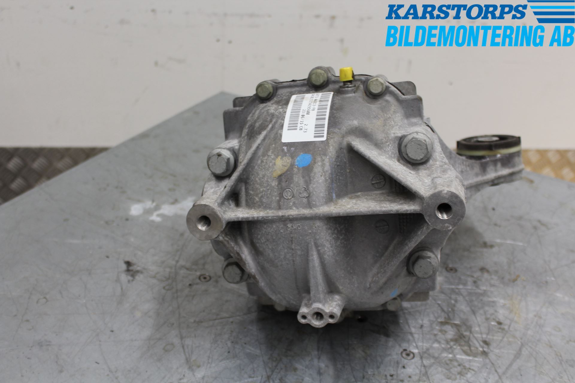 Jaguar XF (X260) 16-24 Bakaksel Kardang Bak -Diff