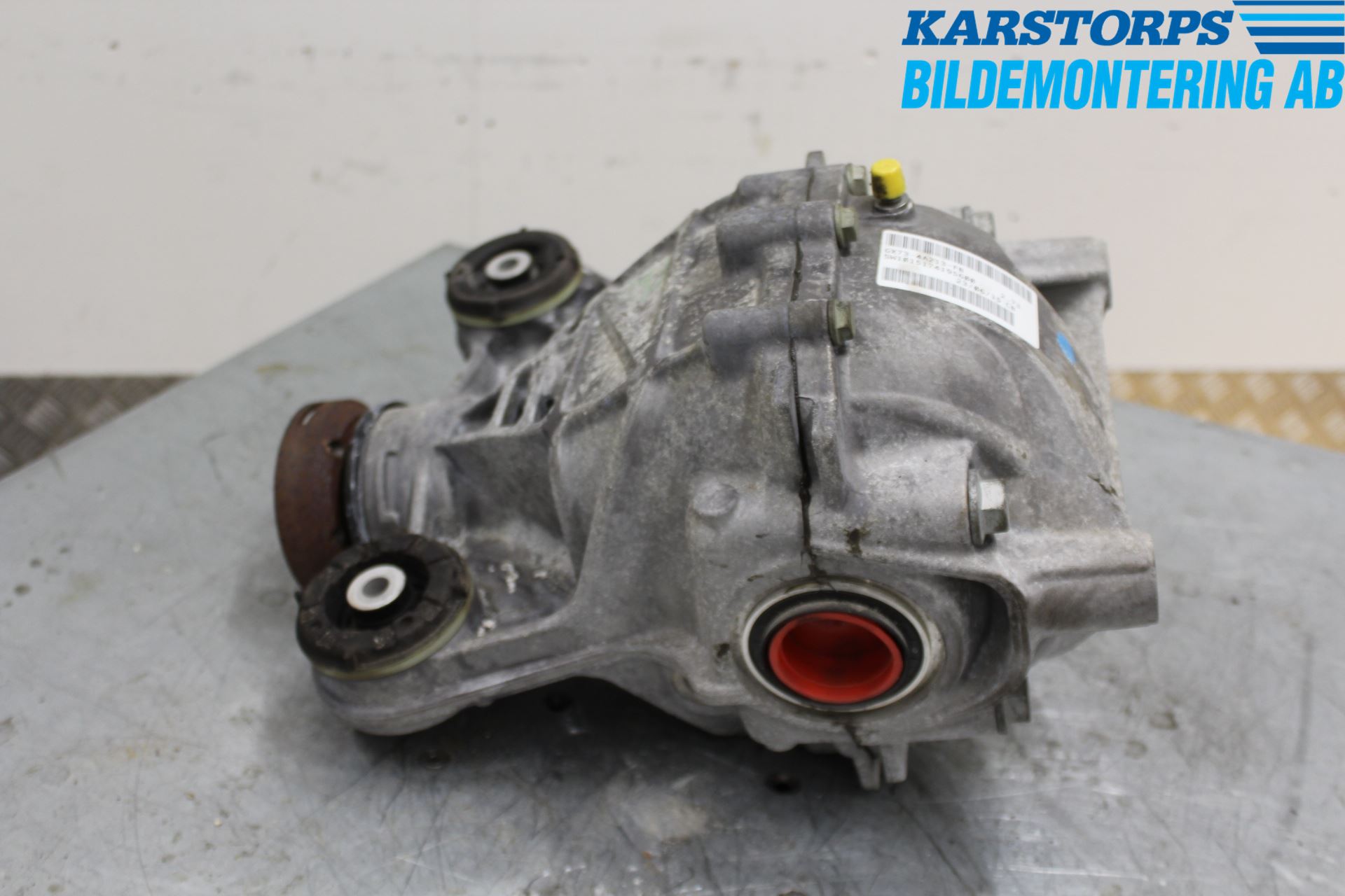 Jaguar XF (X260) 16-24 Bakaksel Kardang Bak -Diff