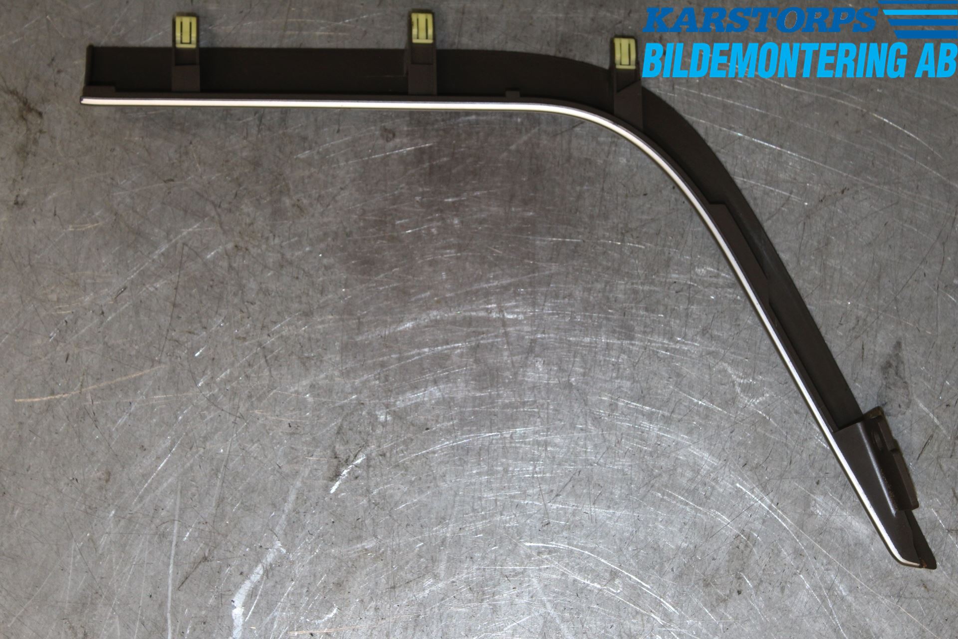 Subaru LEGACY    04-06 Innr Konsoll-Lomme