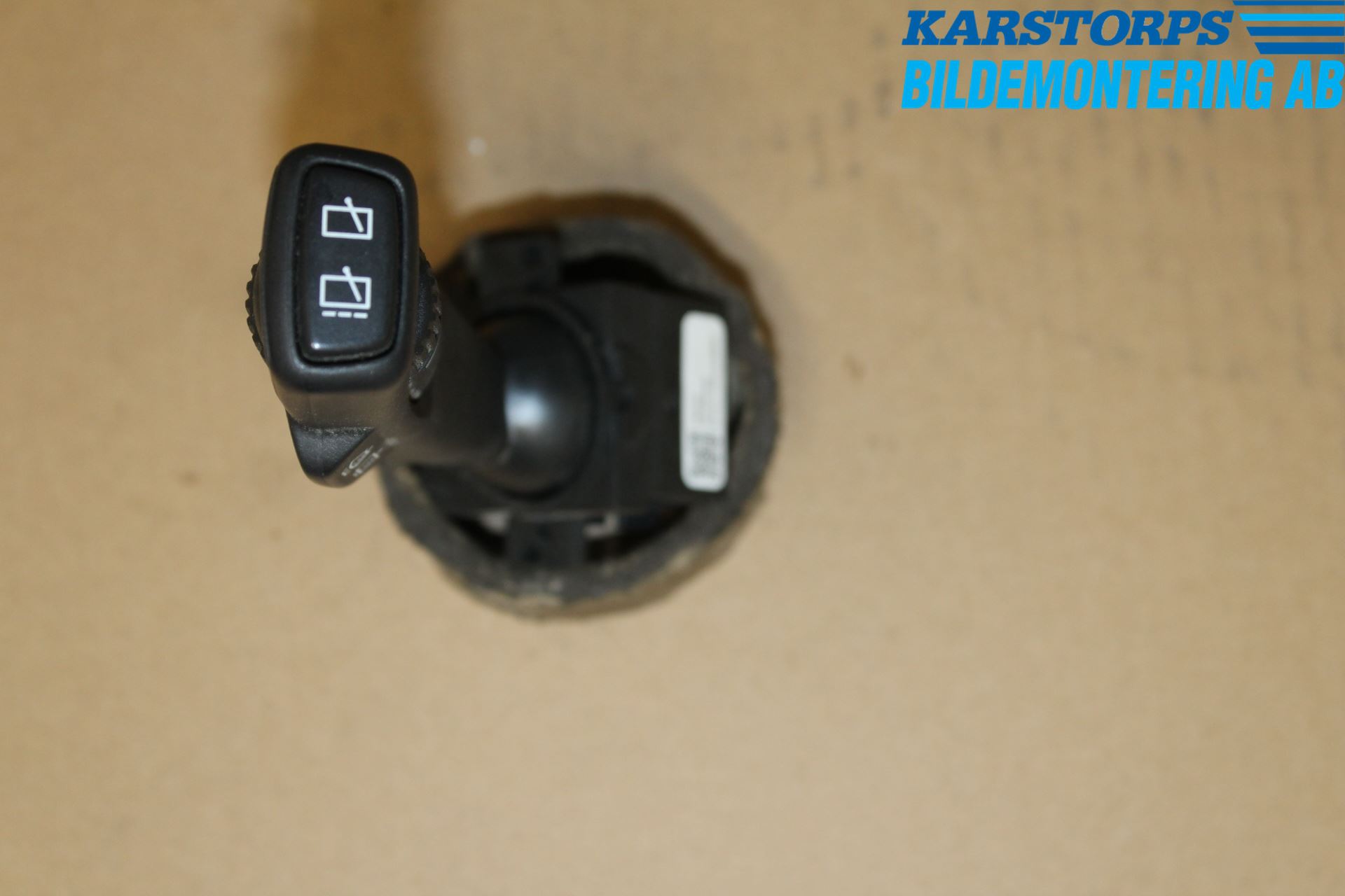 Volvo V70 08-13 Bryter Ratt Visker - Spyler