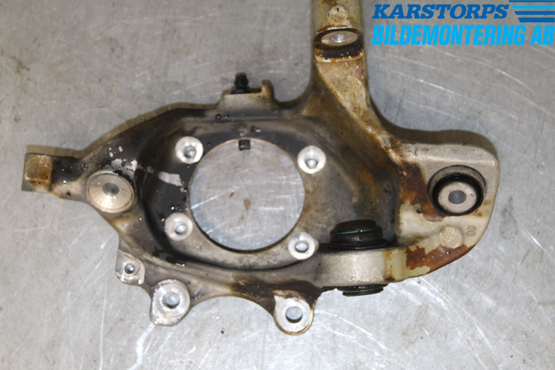 Mercedes-Benz MB E-KLASS (W213) 16-23 Spindel Vb