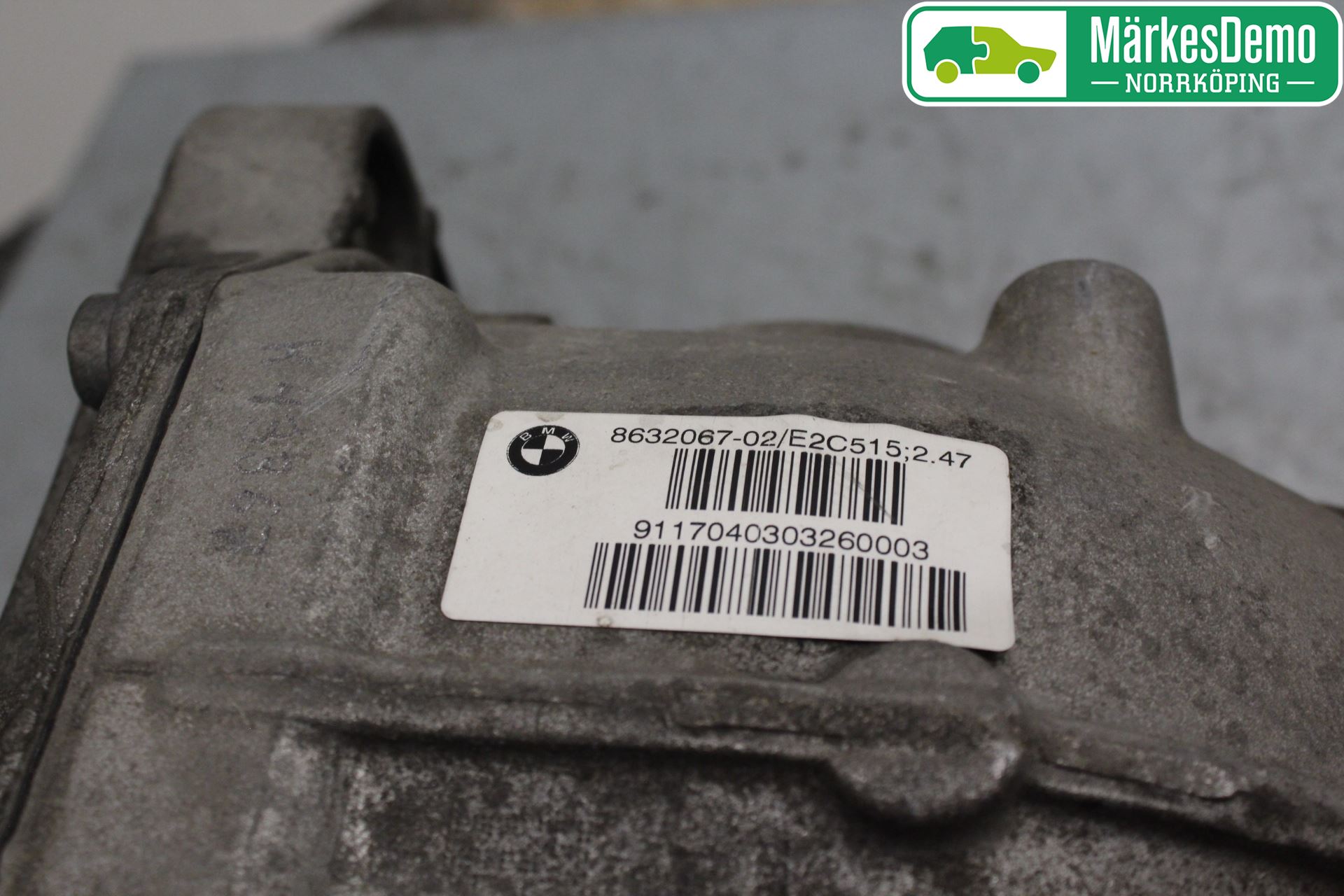 BMW 5 G30/G31/F90 17-23 Bakaksel Kardang Bak -Diff