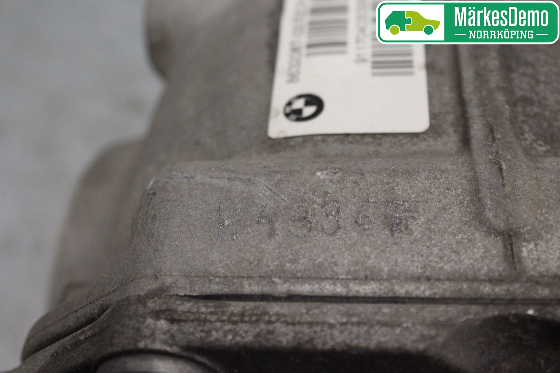 BMW 5 G30/G31/F90 17-23 Bakaksel Kardang Bak -Diff