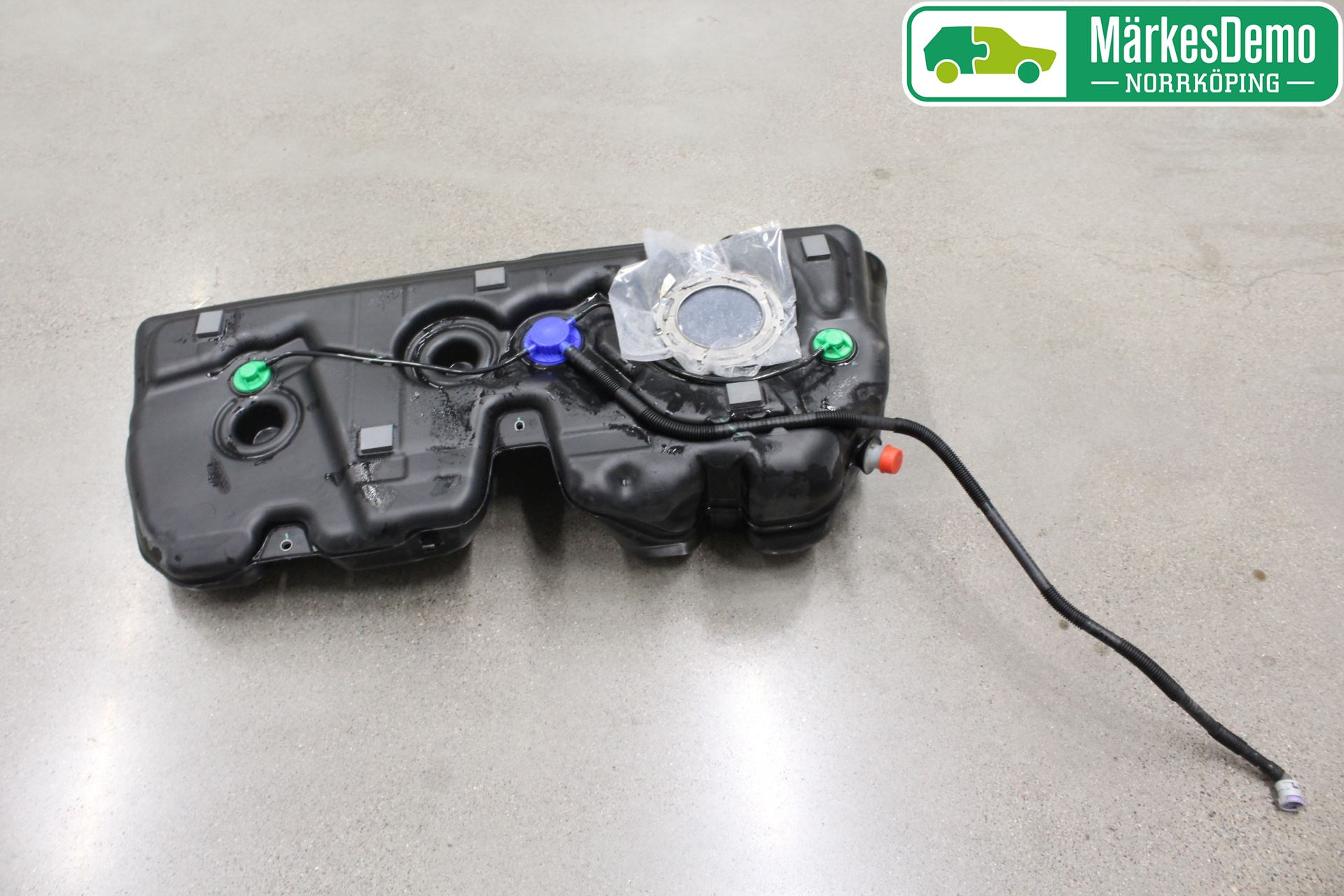 BMW 2 F46 GRAN TOURER 15-22 Drivstofftank