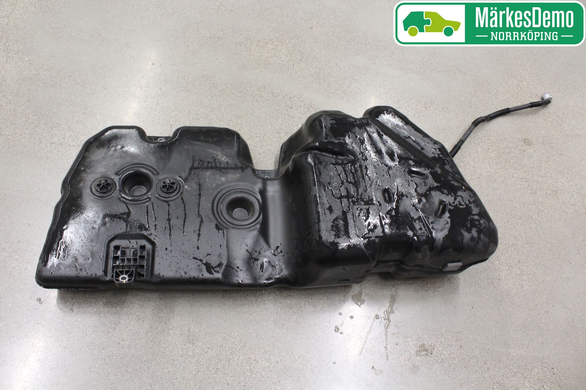 BMW 2 F46 GRAN TOURER 15-22 Drivstofftank