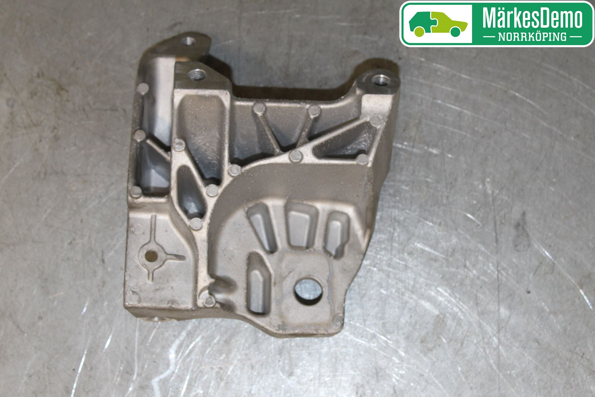 Volvo S60 14-18 Motor Feste Stål-Alu