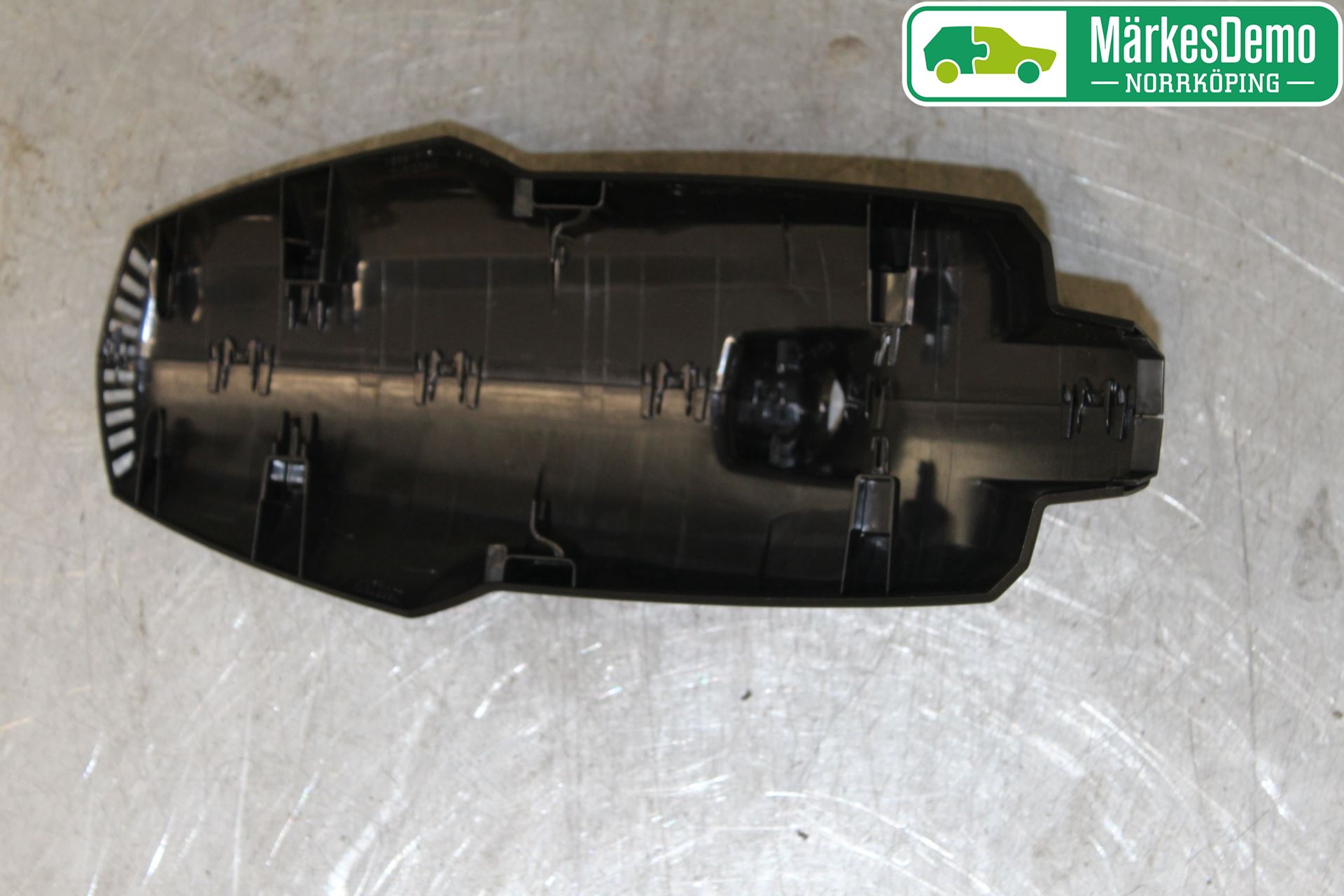 BMW 2 F46 GRAN TOURER 15-22 Innvendig Takbrakett