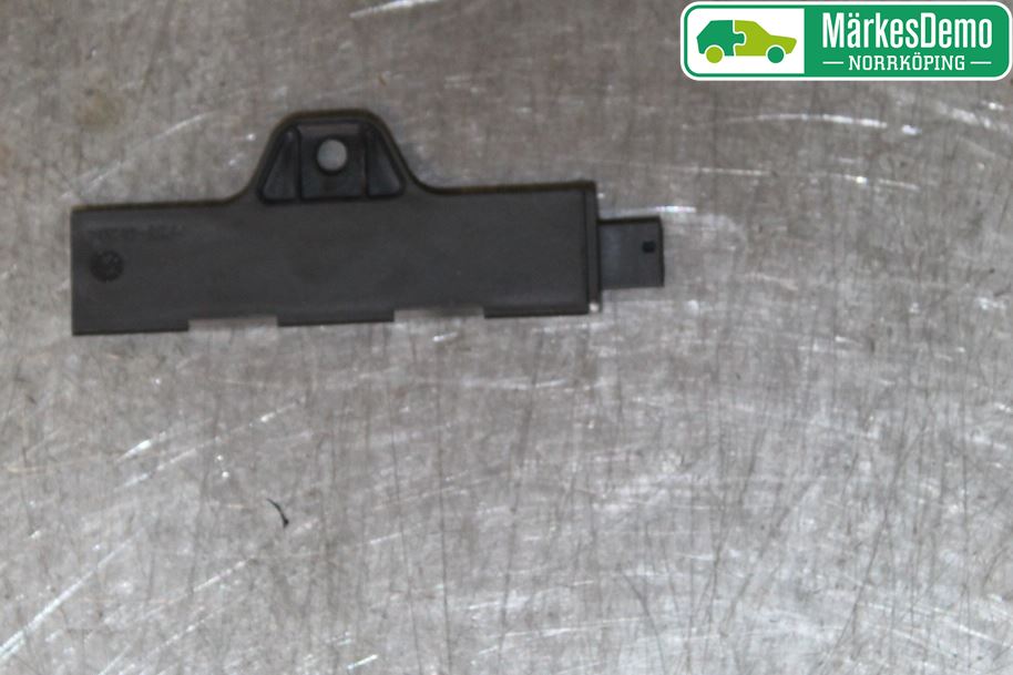 BMW 2 F46 GRAN TOURER 15-22 Stereo Antenneforsterker