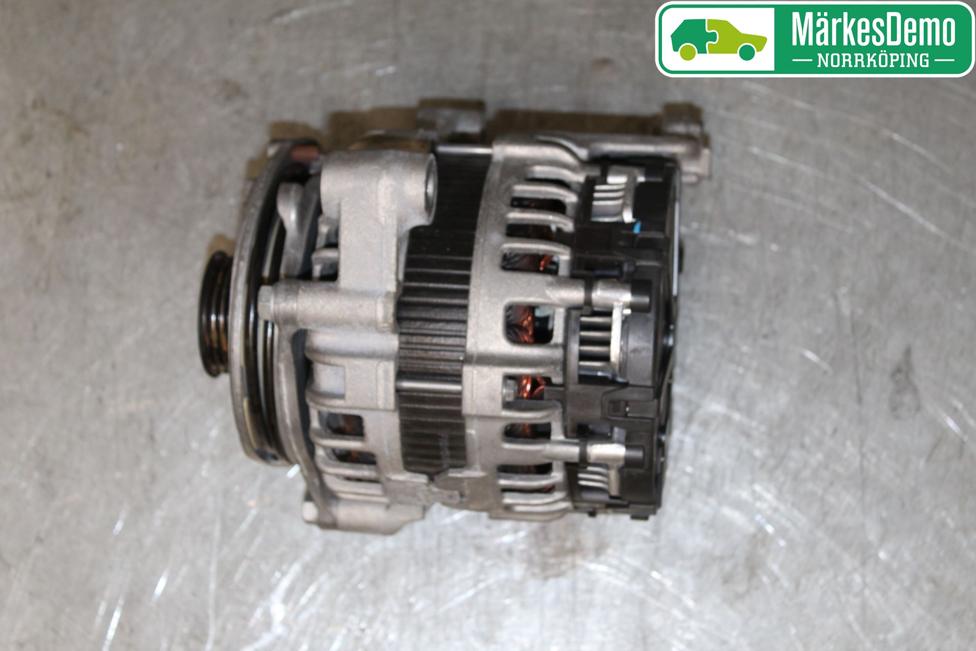 BMW 5 G30/G31/F90 17-23 Dynamo