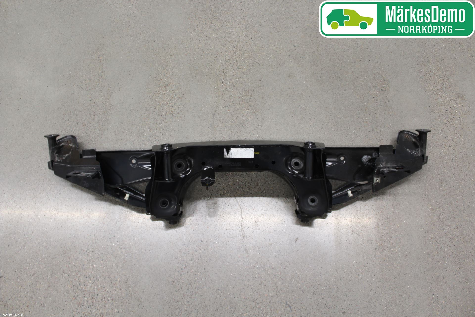 BMW 2 F46 GRAN TOURER 15-22 Bakaksel Feste Travers-Ramme