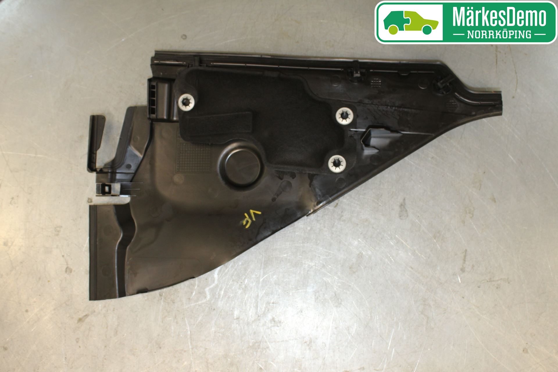 BMW 1 F20/F21 11-19 Visker Deksel-Grill-Under Frr