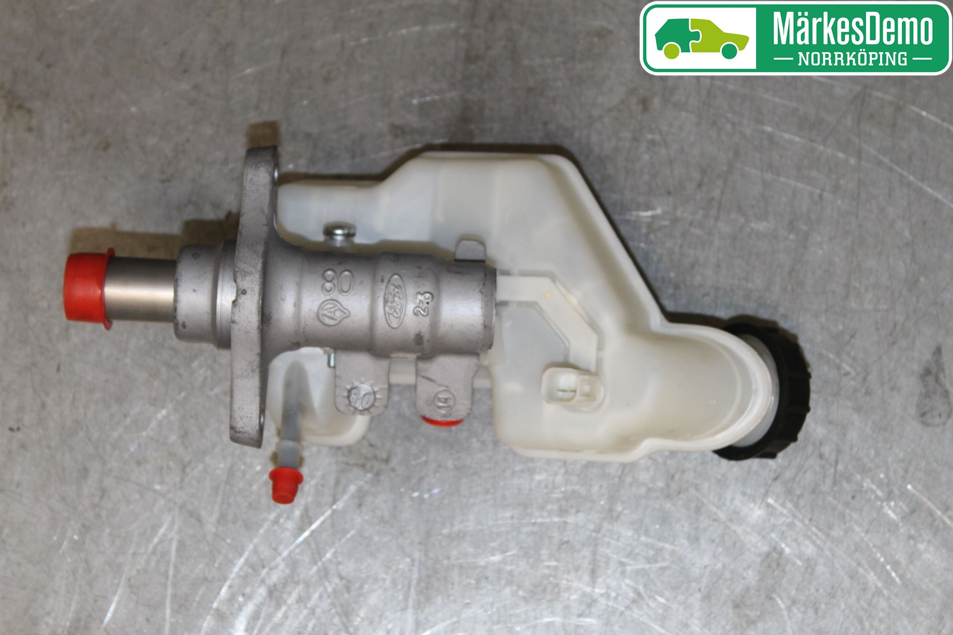 Ford FIESTA     06-08 Brems Hovedsylinder