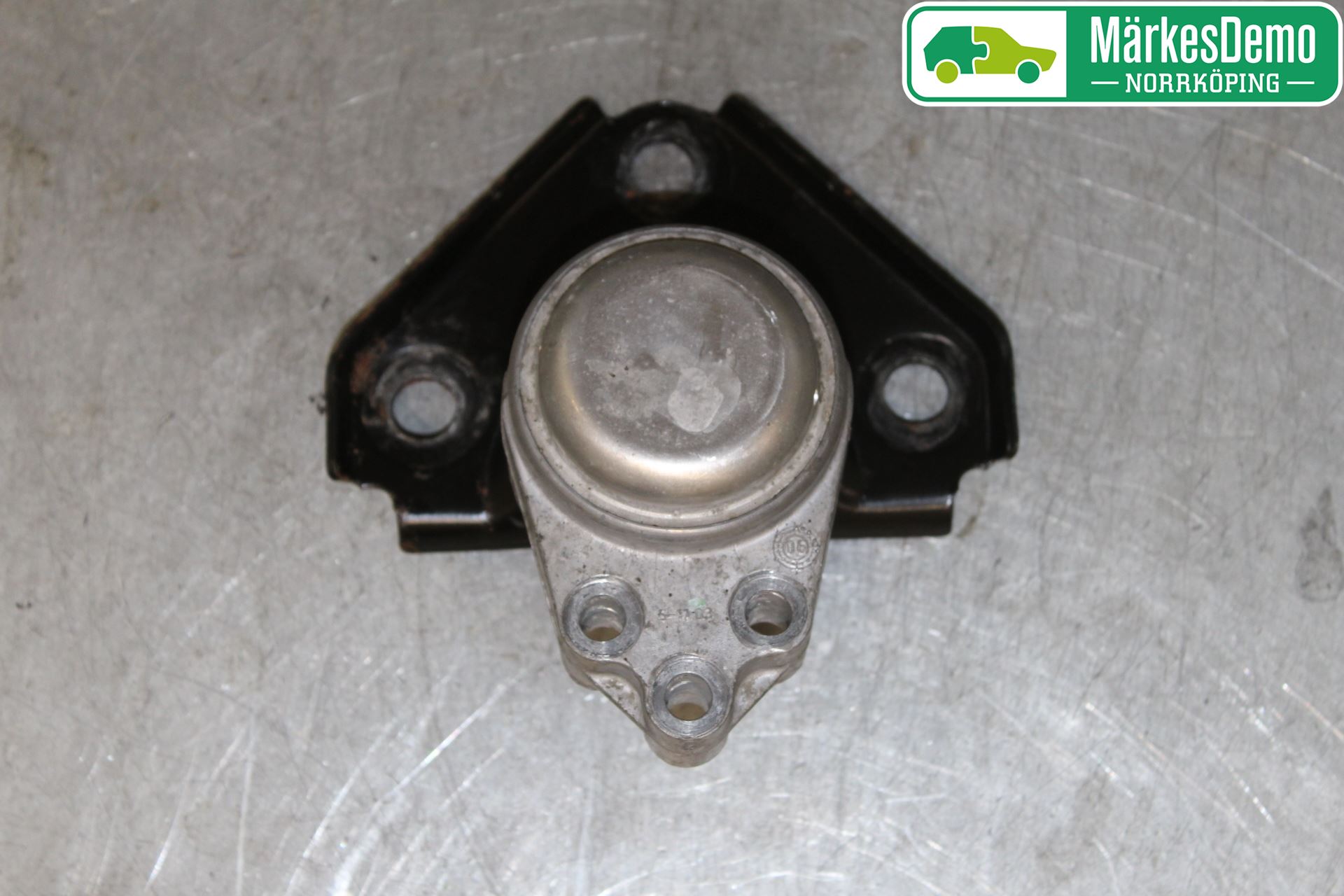 Ford FIESTA     06-08 Motor Feste Gummi