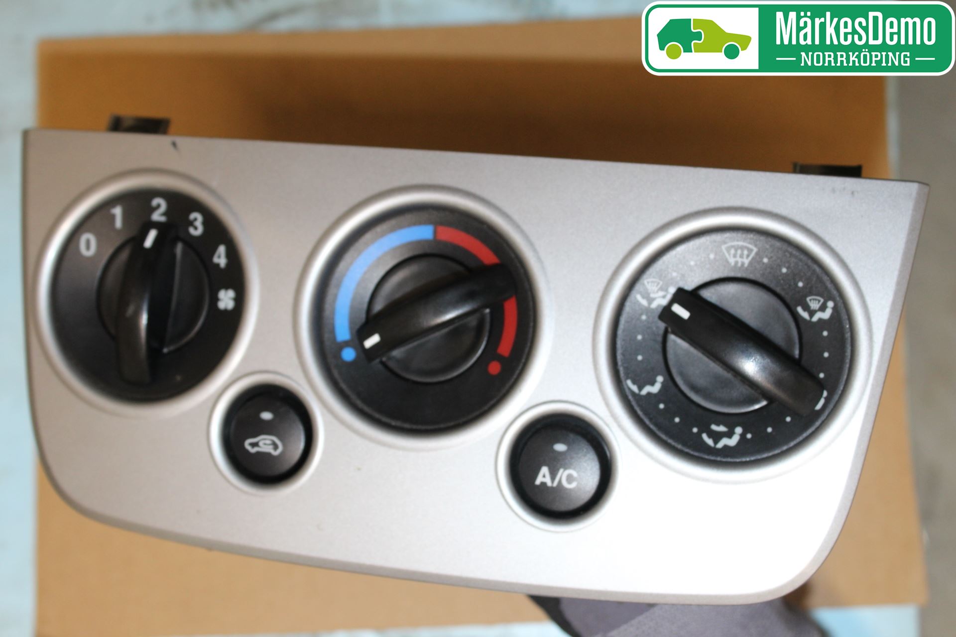Ford FIESTA     06-08 Varmeapparat Panel(Regulering)