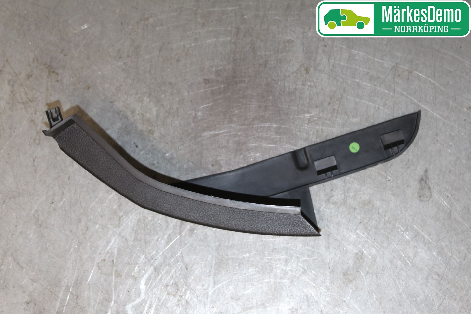 Ford FIESTA     06-08 Dashbord