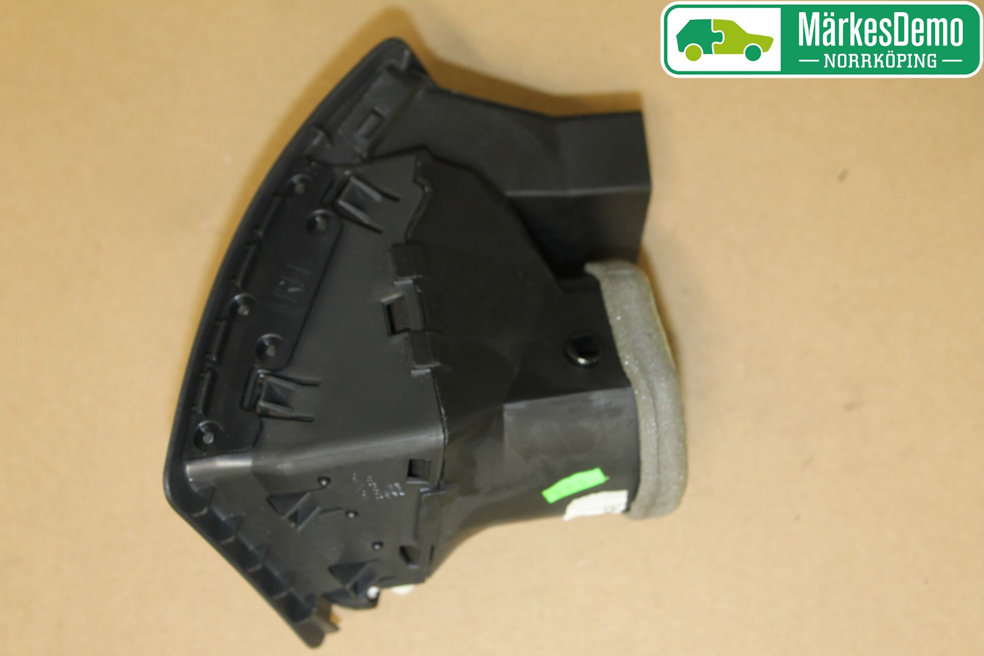 Volvo XC90 03-06 Dashbord Kanal - Dyse