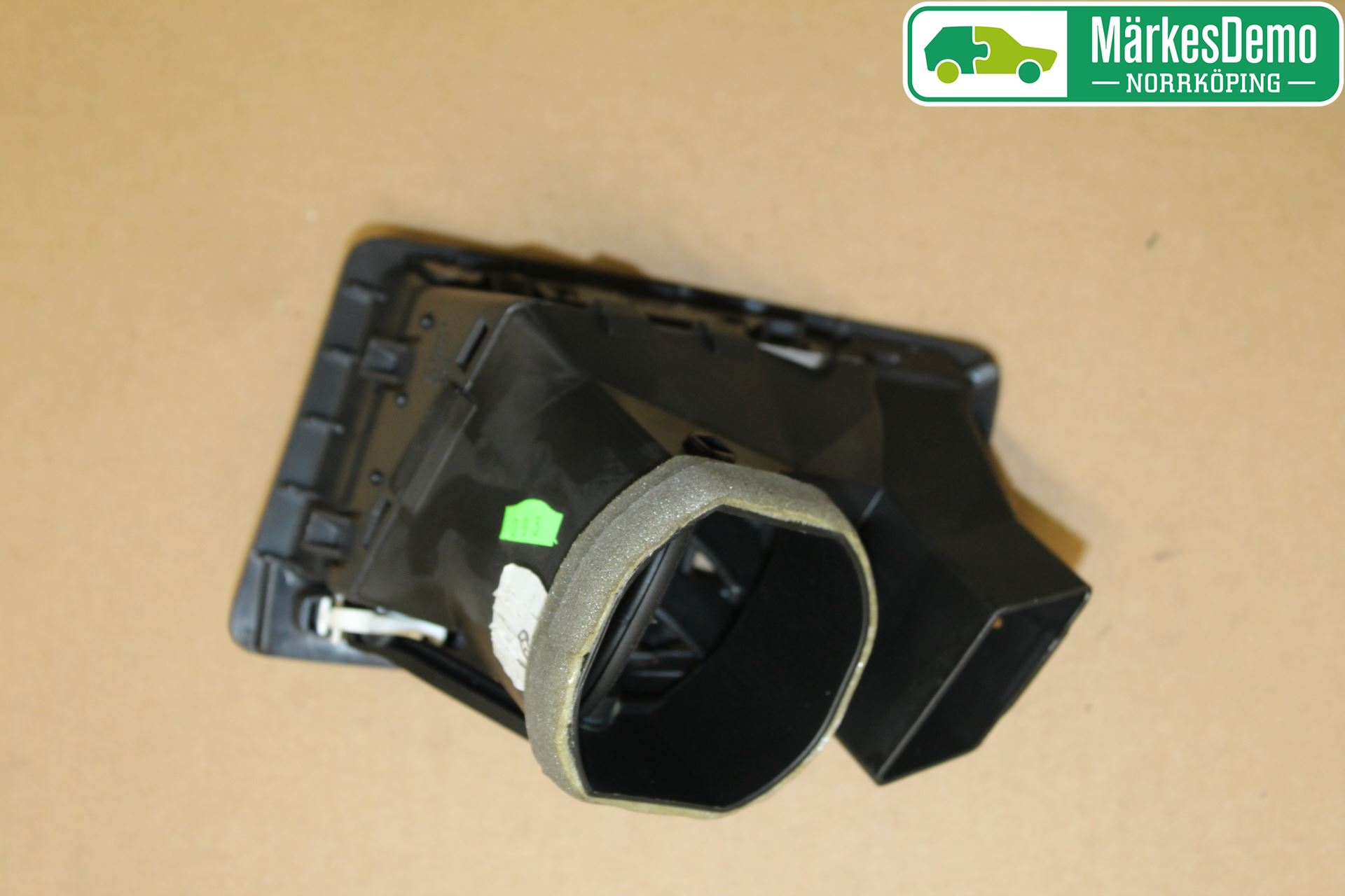 Volvo XC90 03-06 Dashbord Kanal - Dyse