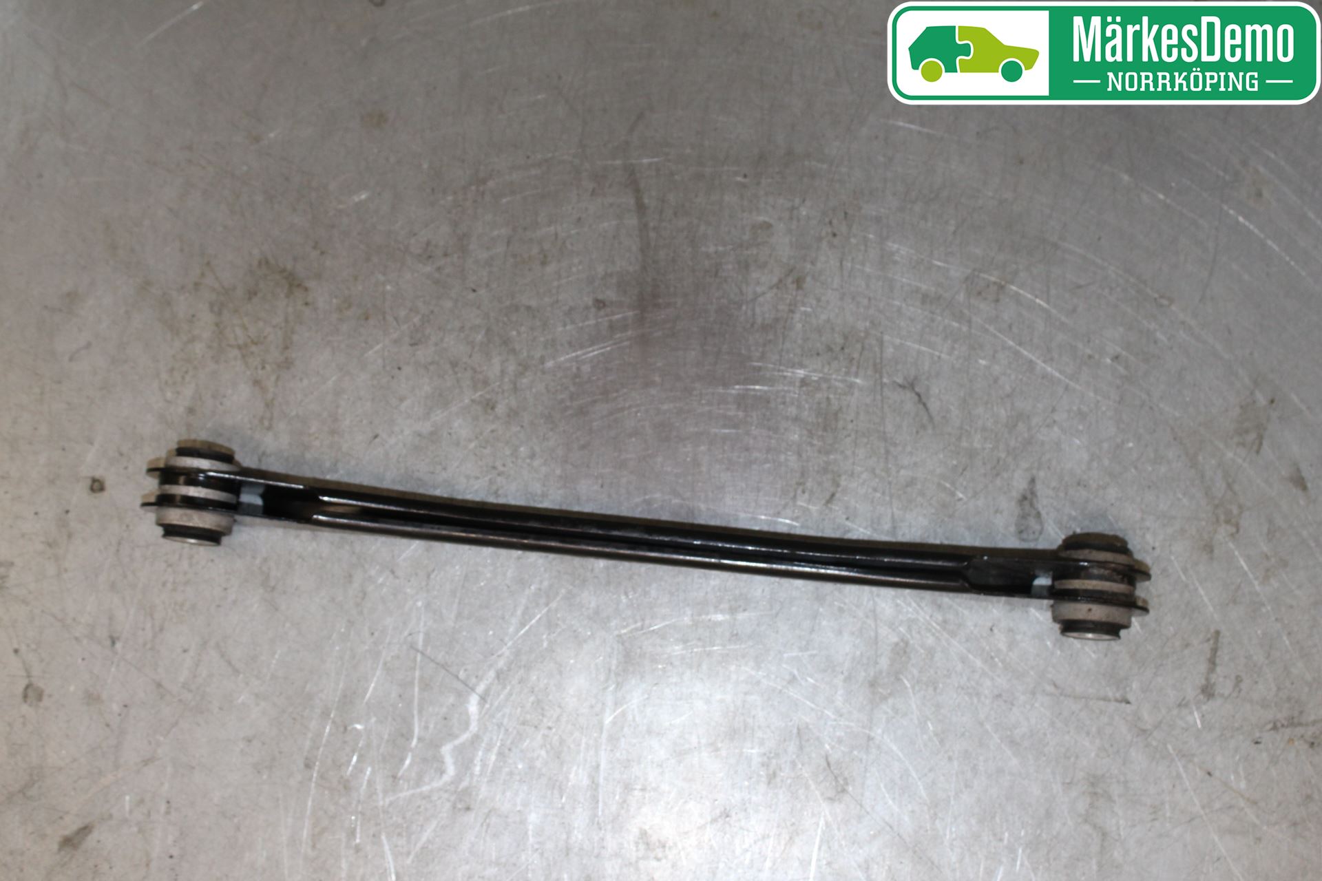 BMW 1 F20/F21 11-19 Bakaksel Momentstag