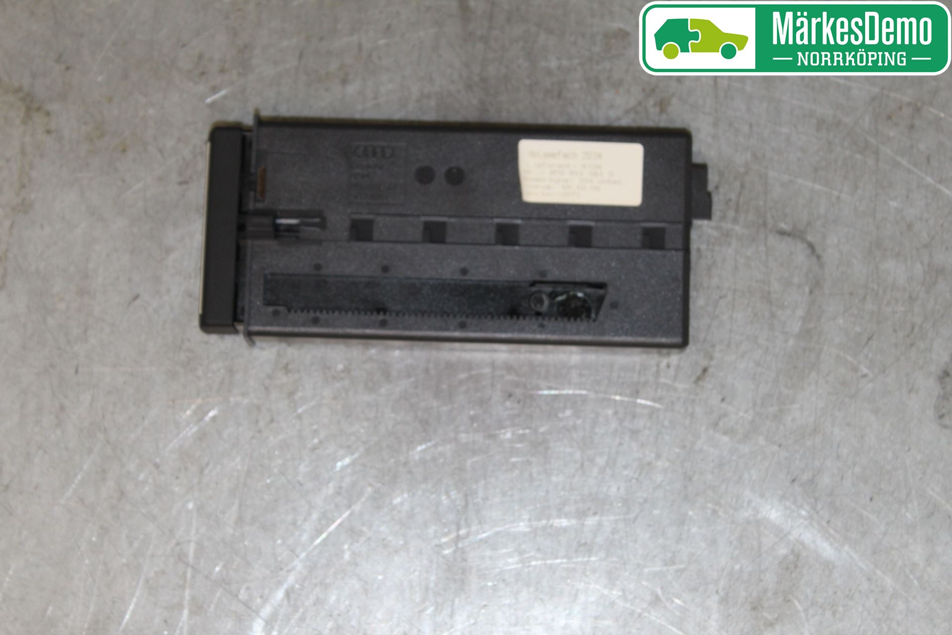 Audi A3/S3 05-13 Innr Oppbevaringsrom