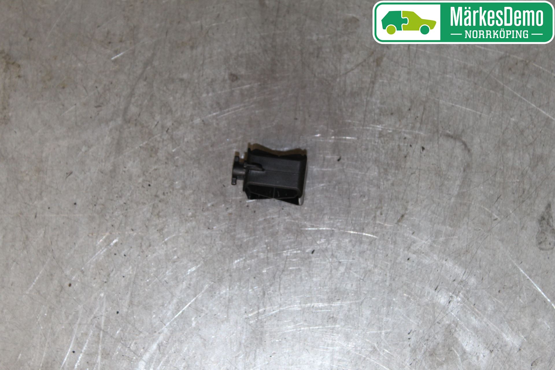 Volvo S60 14-18 Radiator Feste - Ramme - Bjelk