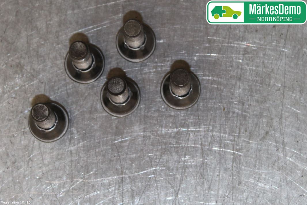 Volvo V60 14-18 Hjulmutter - Bolt - Sett