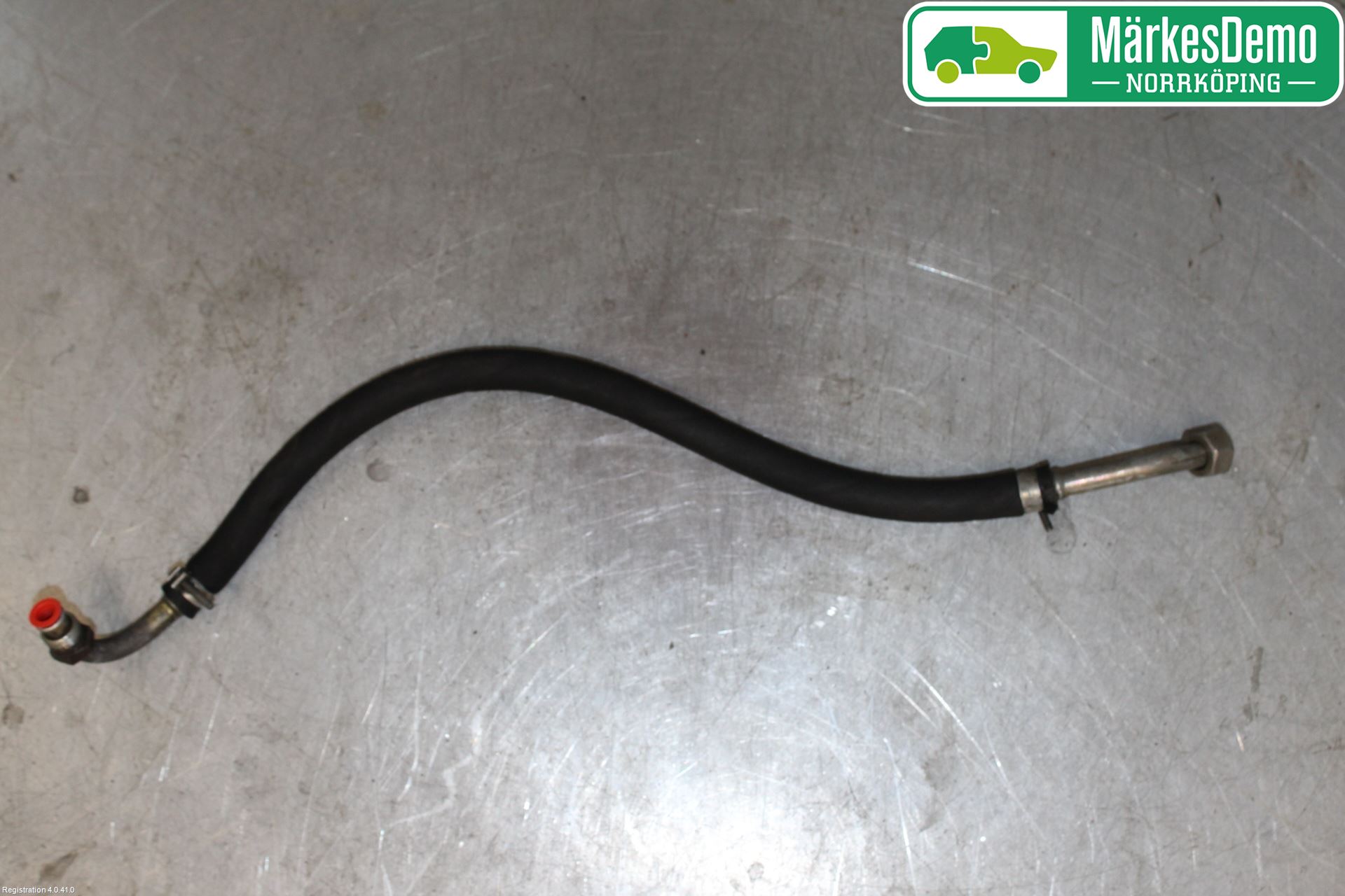 Mercedes-Benz MB 200-300  (W123) 76-86 Servo Slange