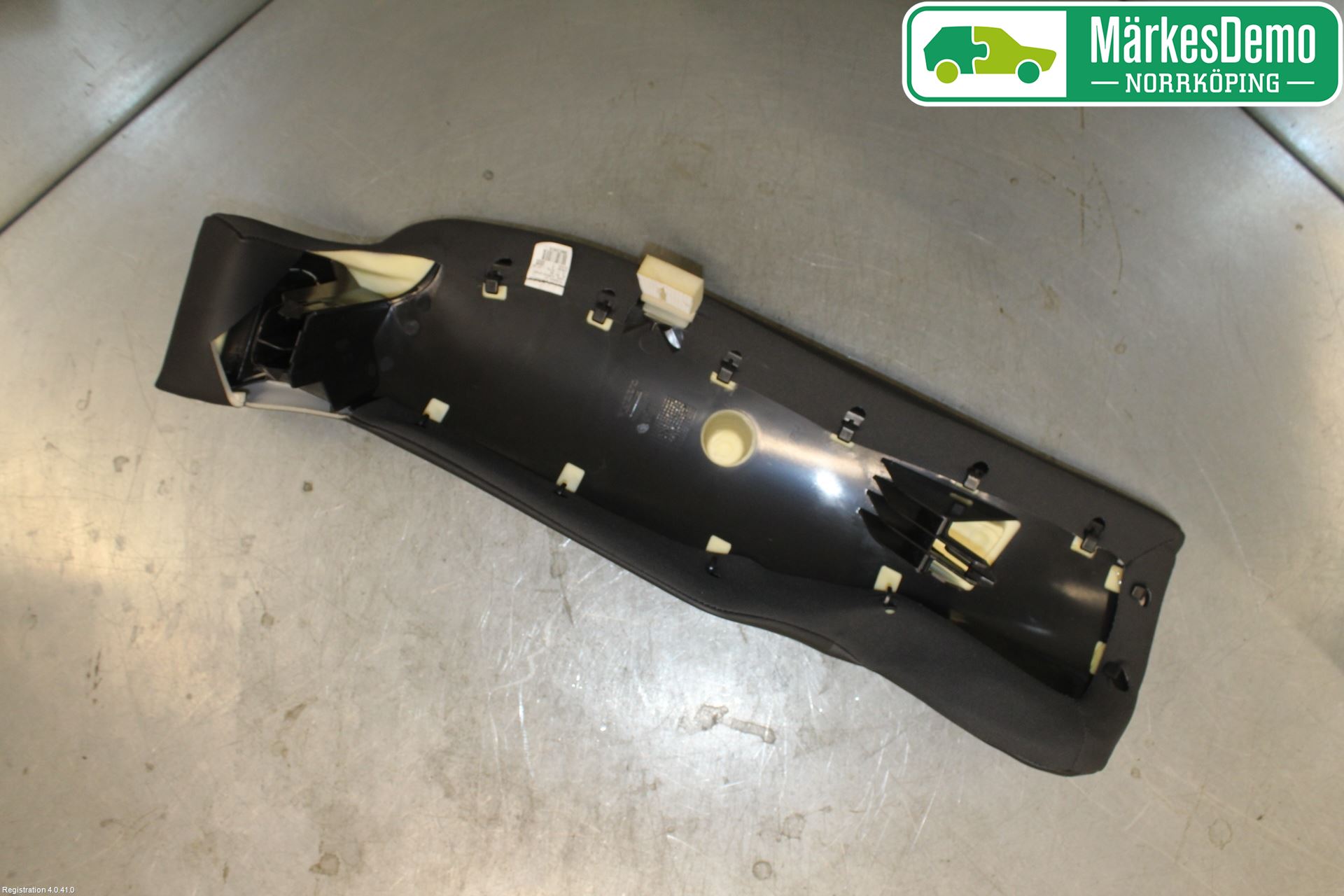 Volvo S60 14-18 Innr Sidetrekk-Deksel