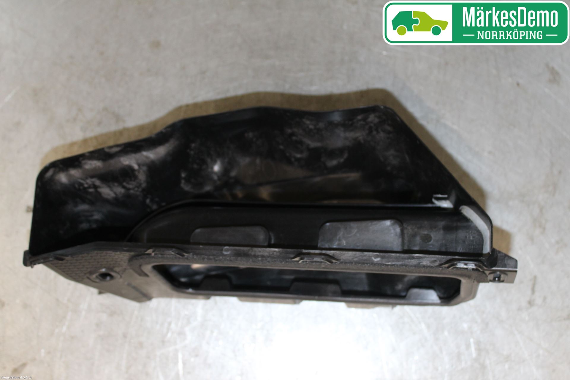 Volvo V90 17->> Luftstyring Front