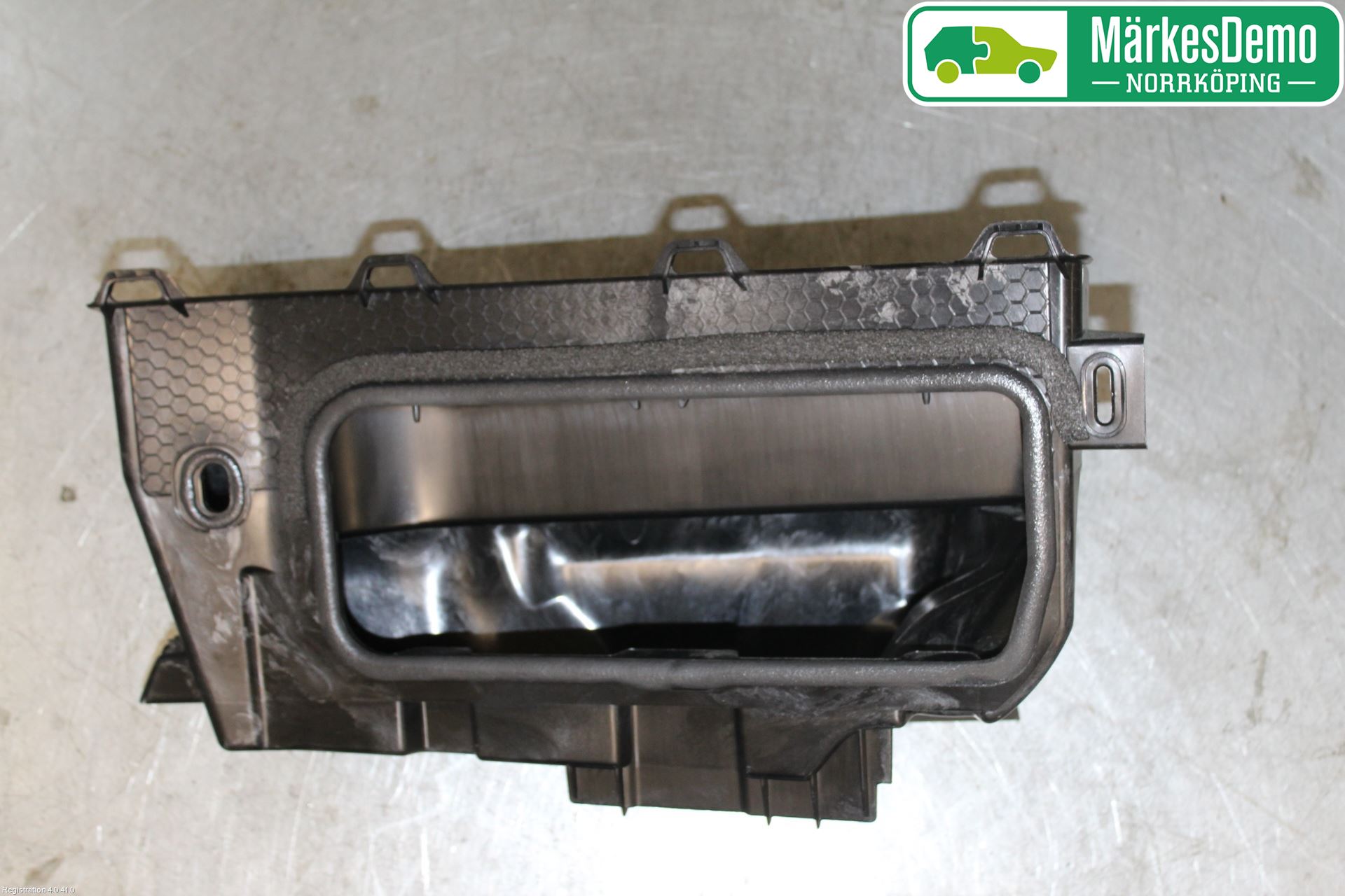 Volvo V90 17->> Luftstyring Front