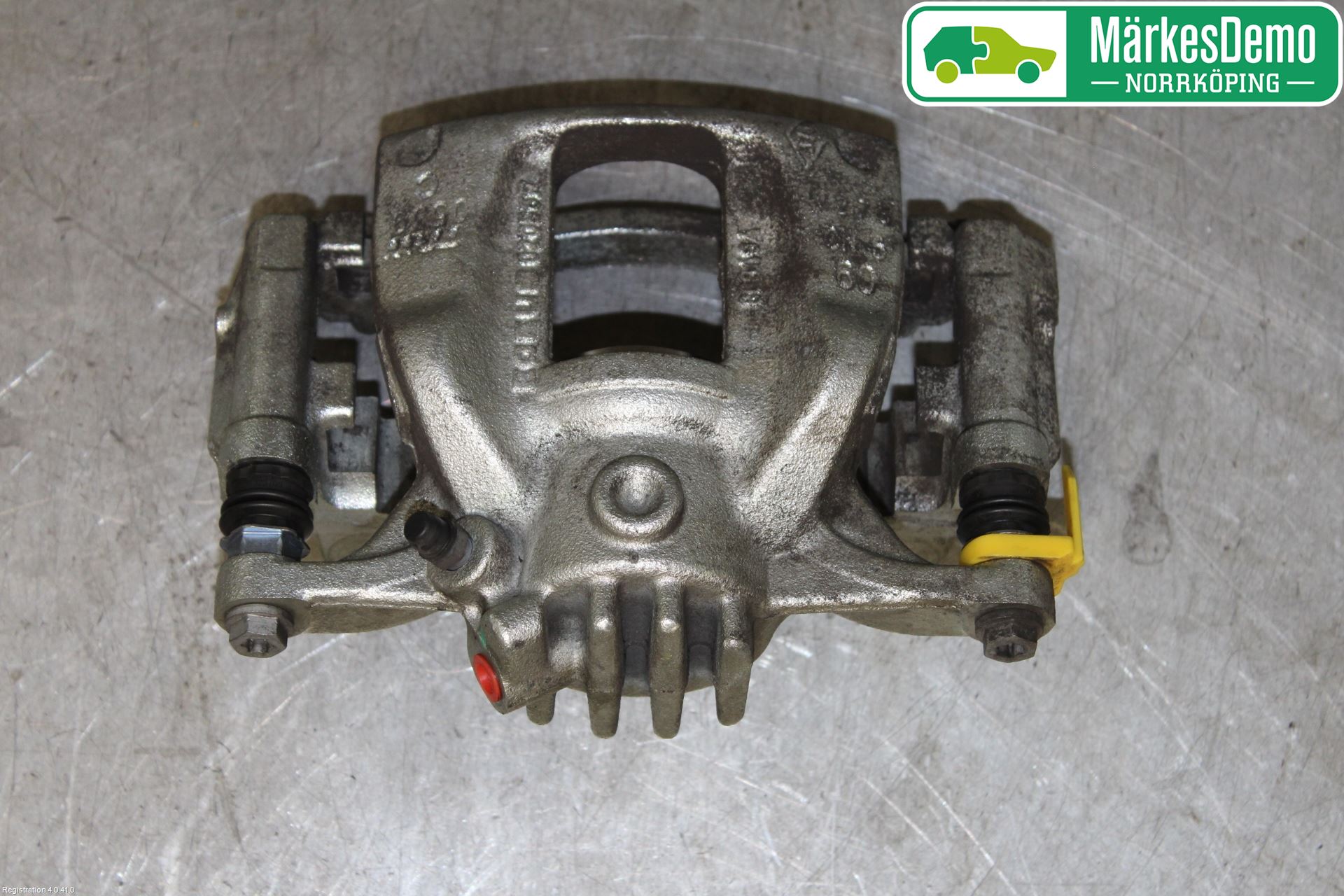 Renault TRAFIC/E-TECH 15- Bremsecaliper Foran Venstre