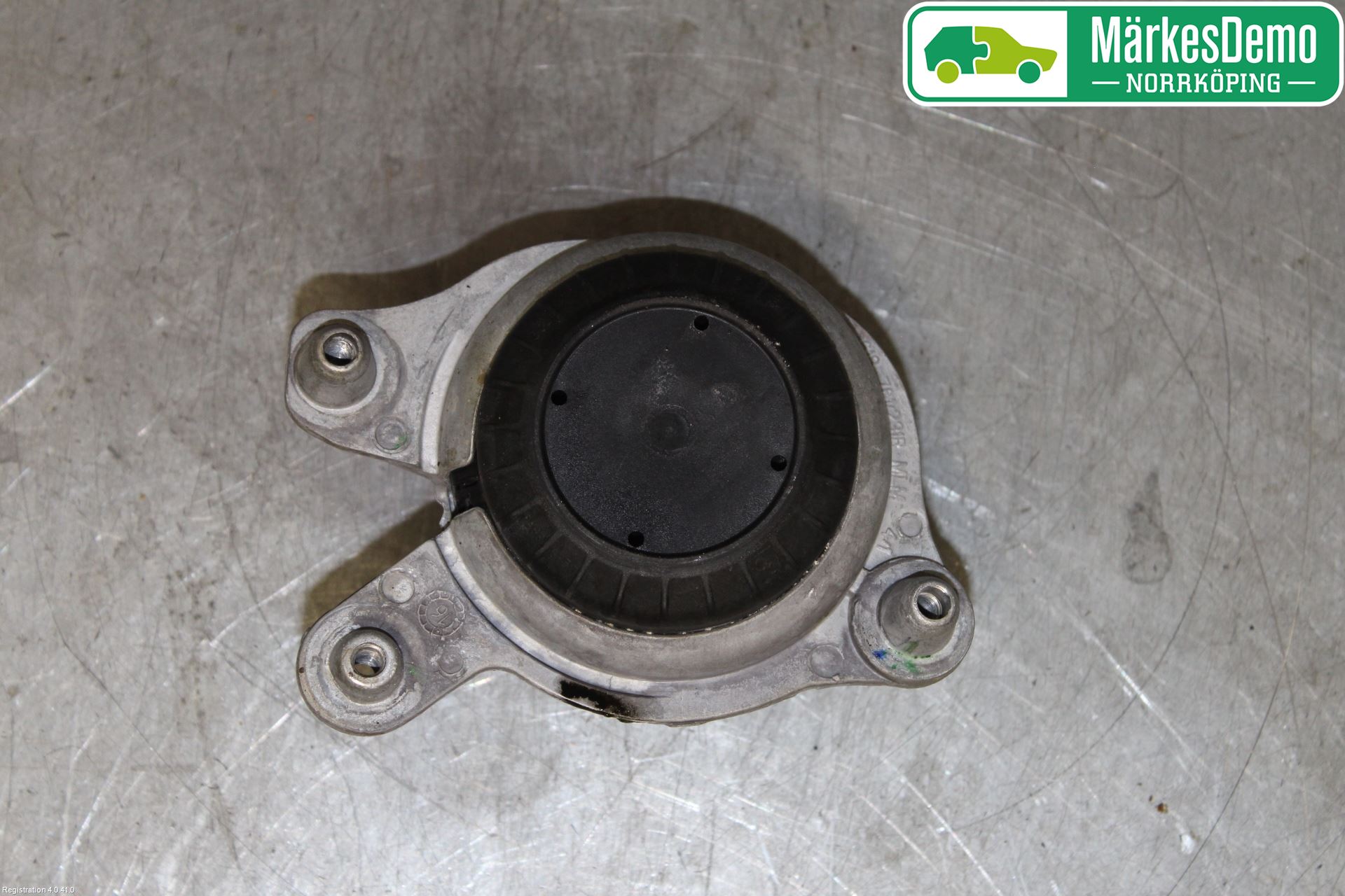 Mercedes-Benz MB E-KLASS (W213) 16-23 Motor Feste Gummi