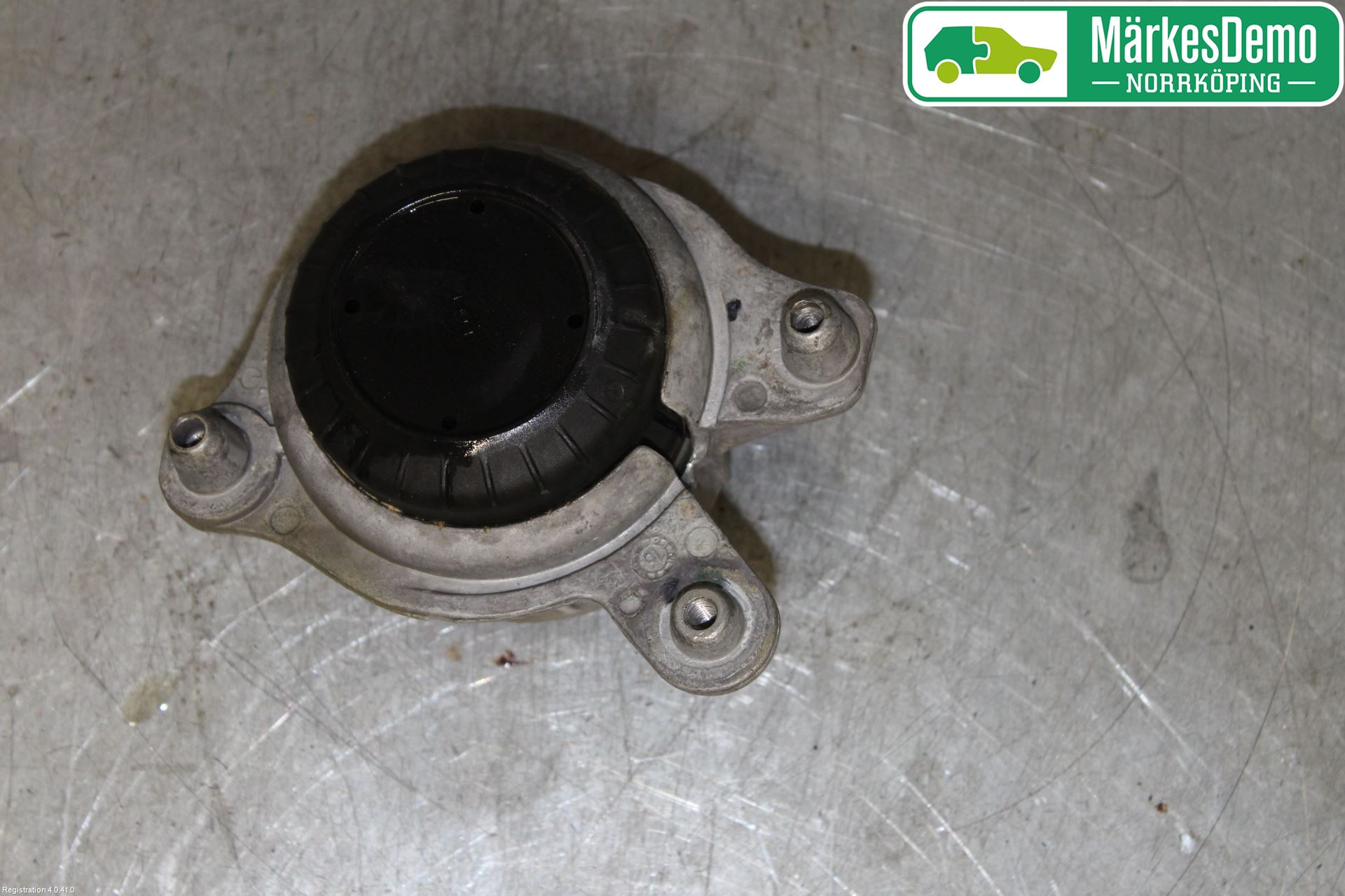 Mercedes-Benz MB E-KLASS (W213) 16-23 Motor Feste Gummi