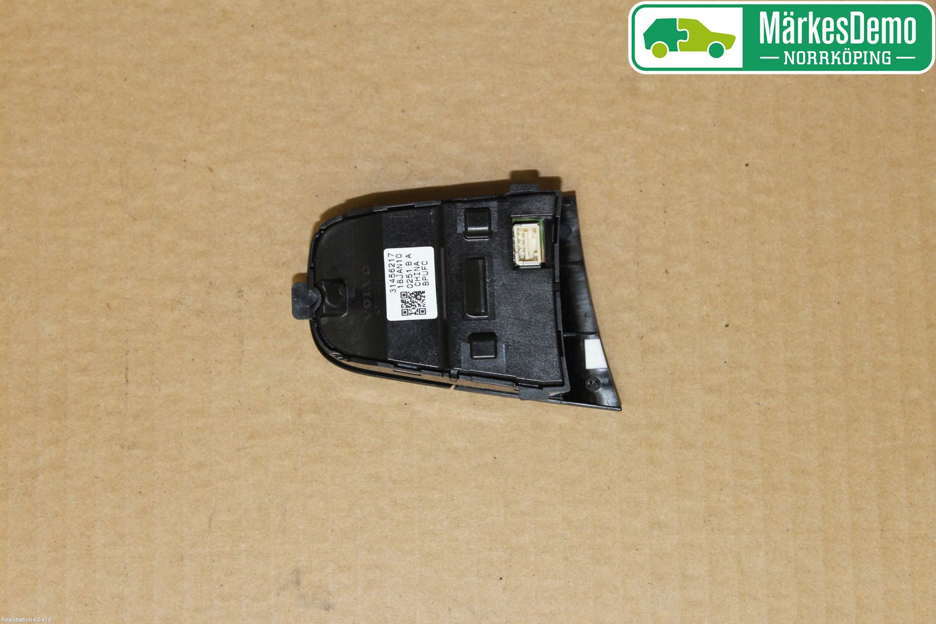 Volvo XC40/RECHARGE 18- Bryter Ratt Radio-Stereo