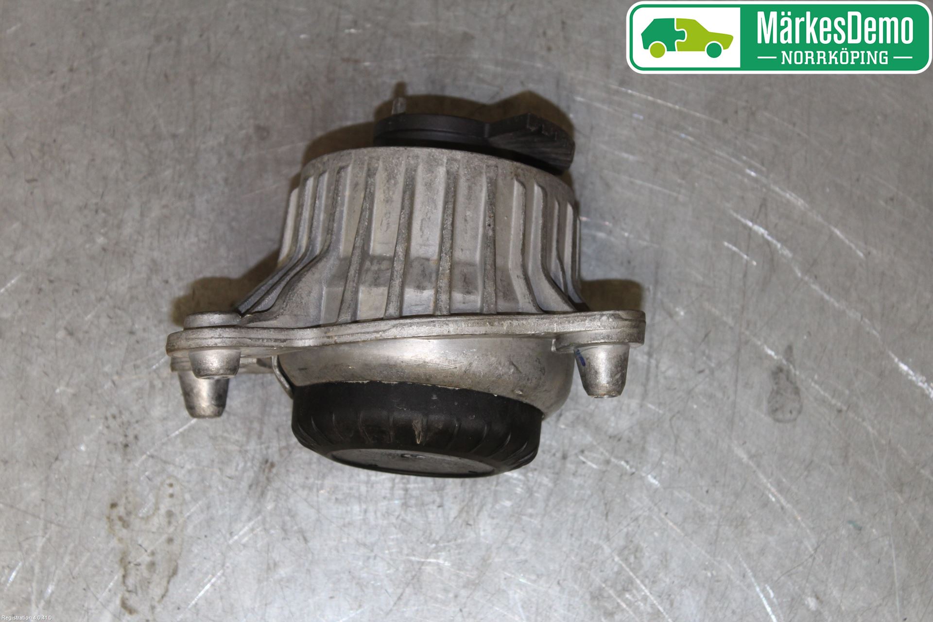 Mercedes-Benz MB E-KLASS (W213) 16-23 Motor Feste Gummi