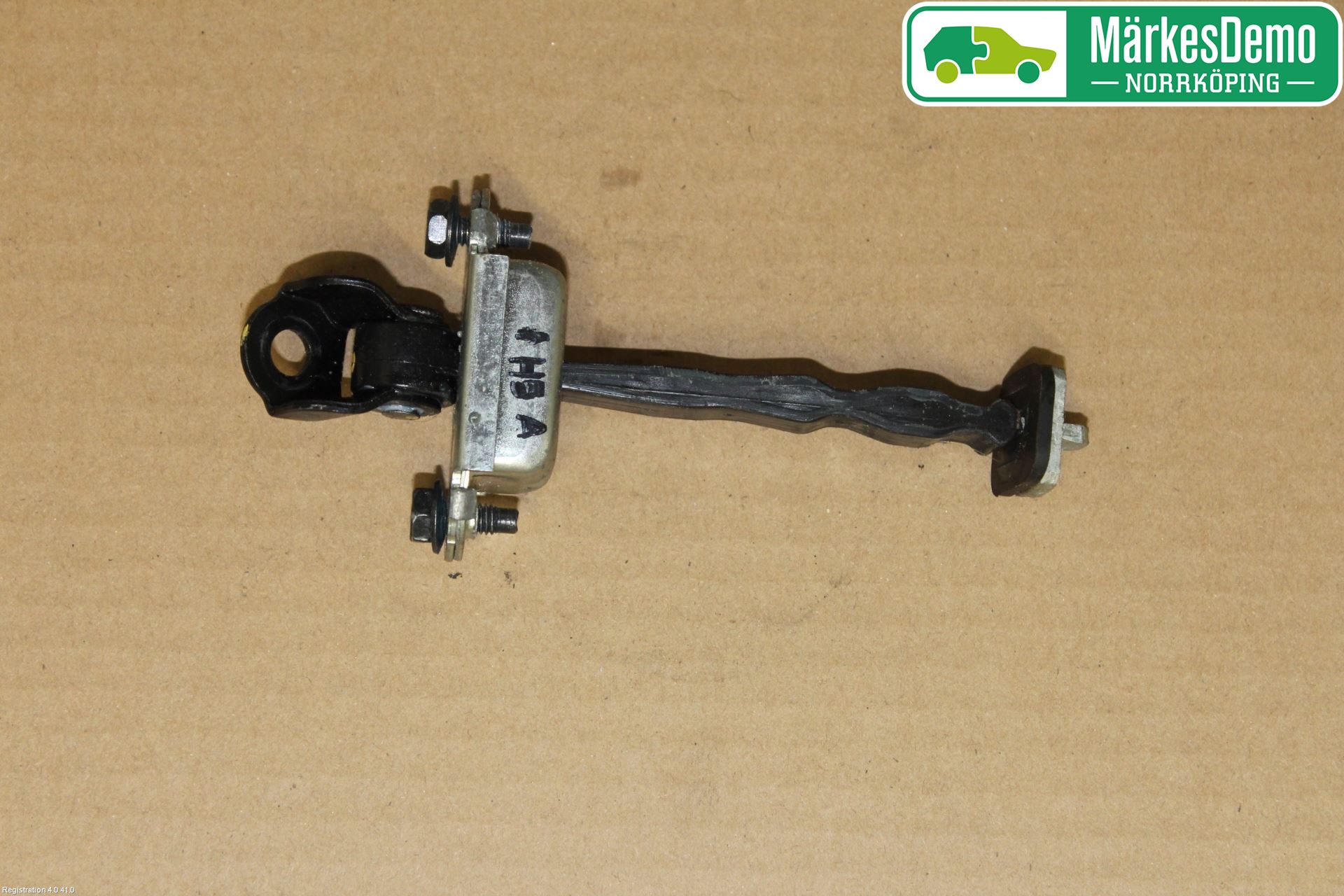 Nissan MICRA 11-16 Dørstopper