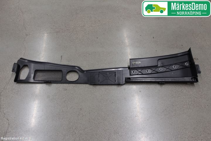 Audi Q5 09-16 Visker Deksel-Grill-Under Frr
