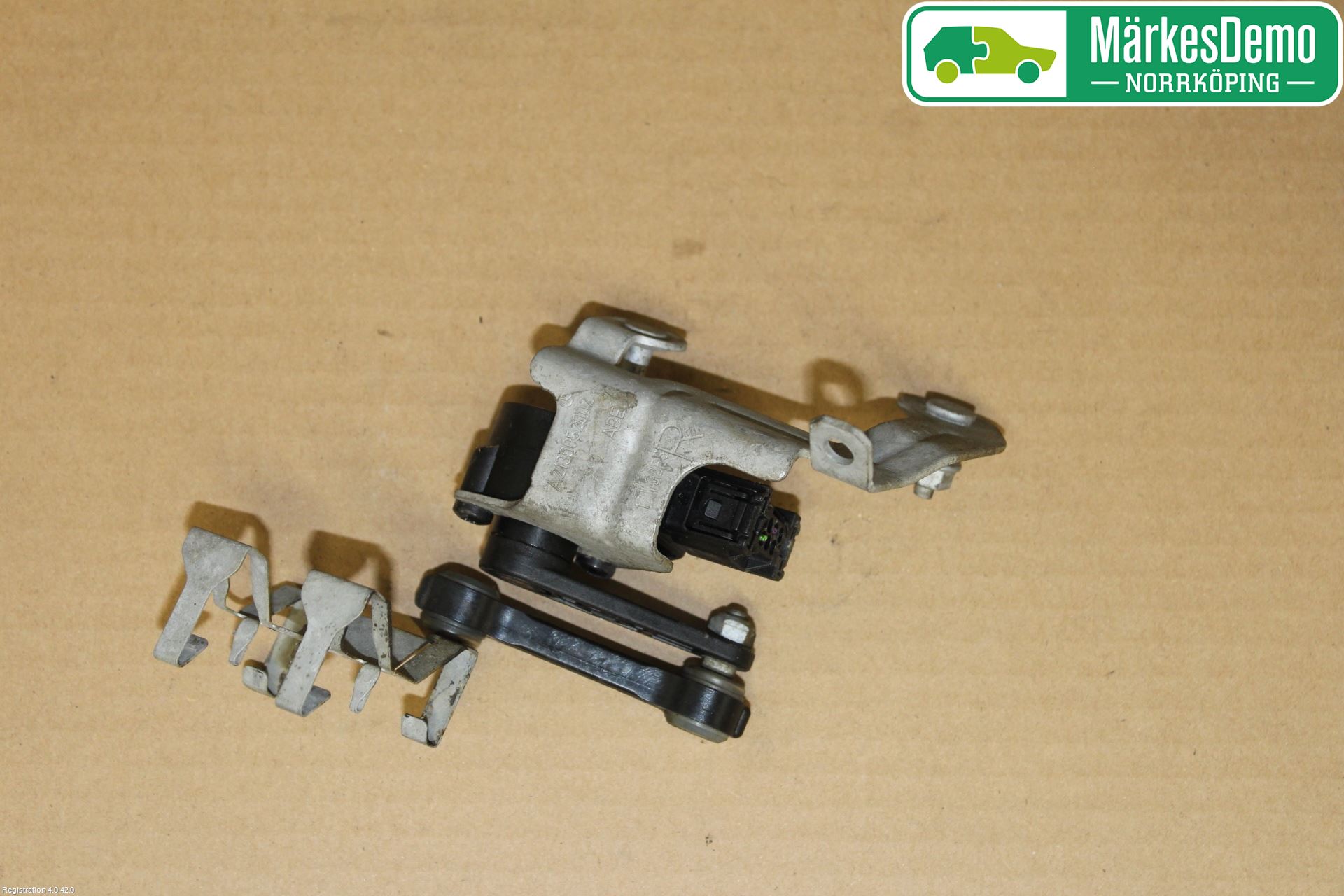 Mercedes-Benz MB E-KLASS (W213) 16-23 Sensor Lysinnstilling