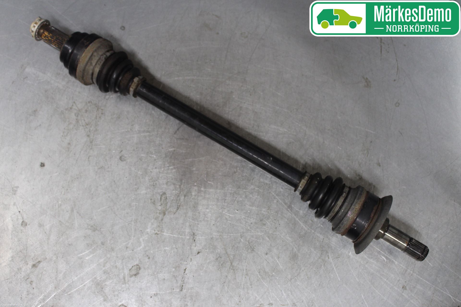 BMW 5 F10/F11/F18 09-17 Drivaksel Bak Kompl Venstre