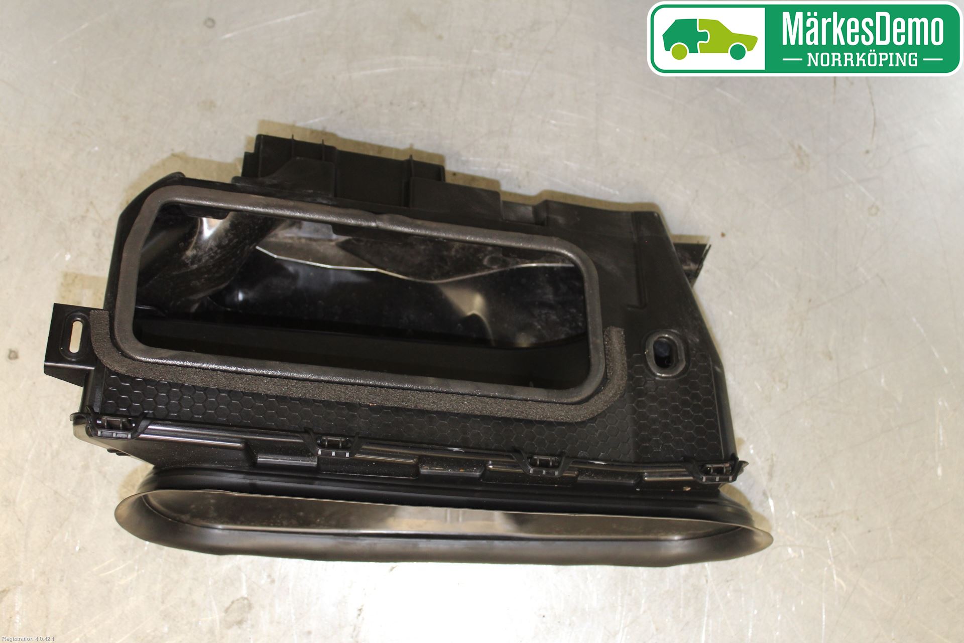 Volvo V60 19- Luftstyring Front